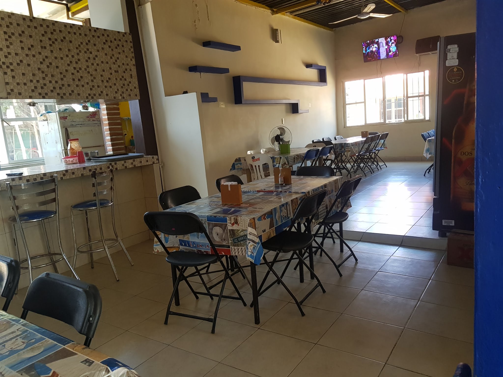 California Restaurante & Bar image 3