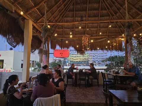 Restaurante boulevard 21 image 2