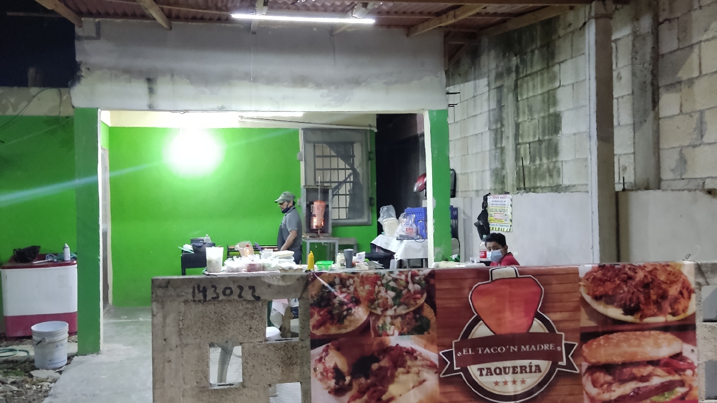 Taquería Taco´n Madre image 1