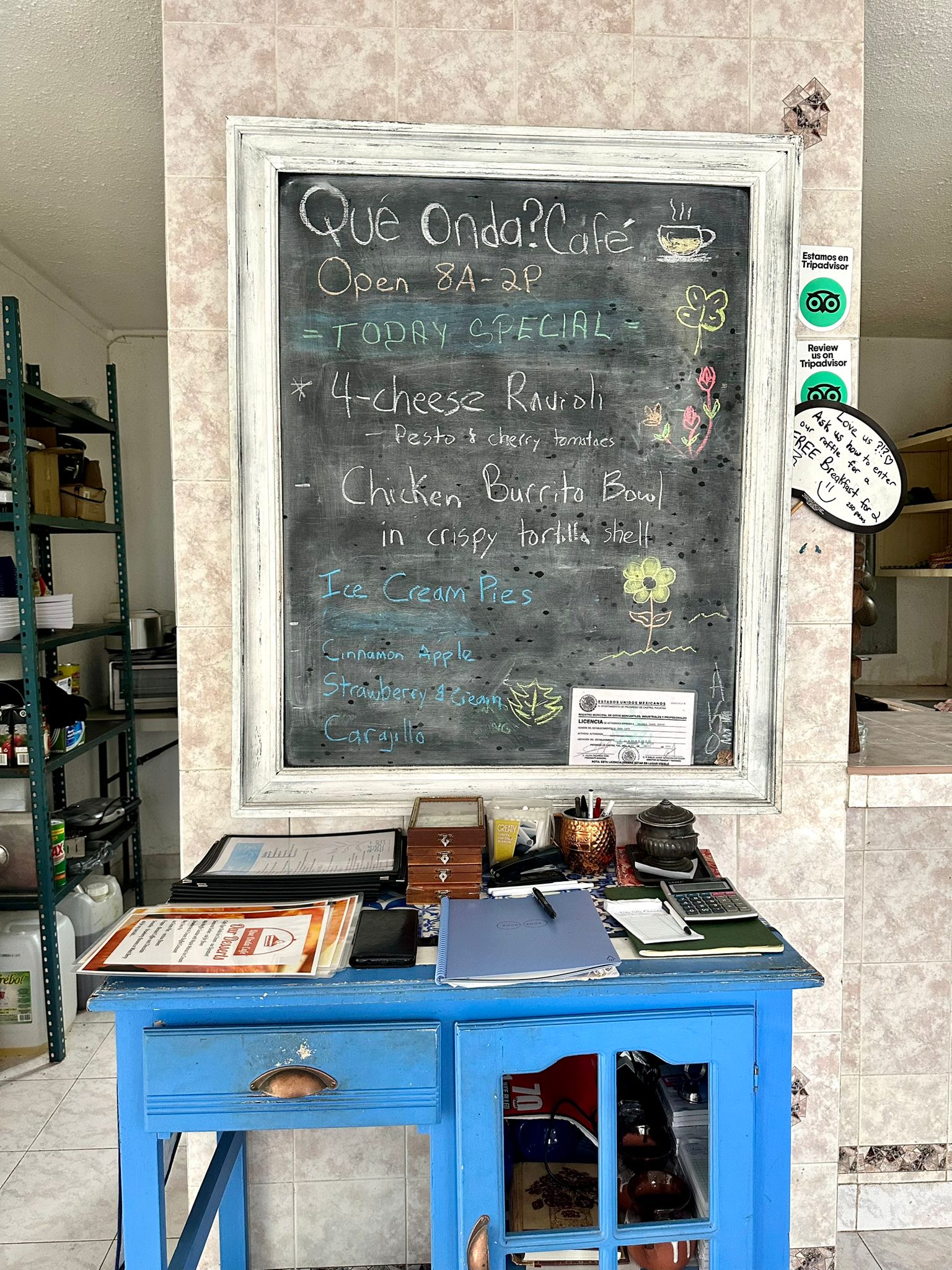 Qué Onda? Café image 10