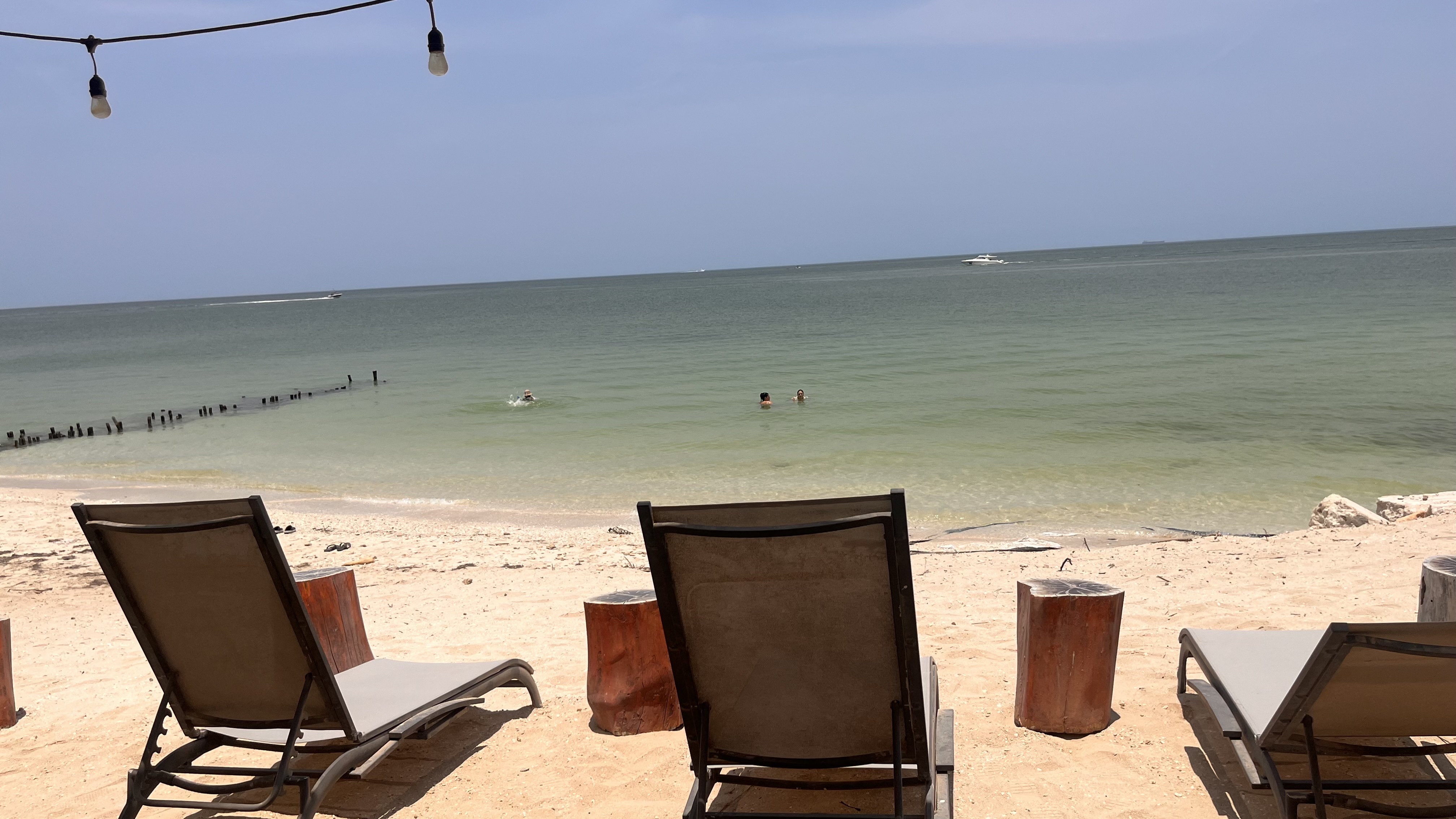 Playa Bonita Restaurante & Beach Club image 5