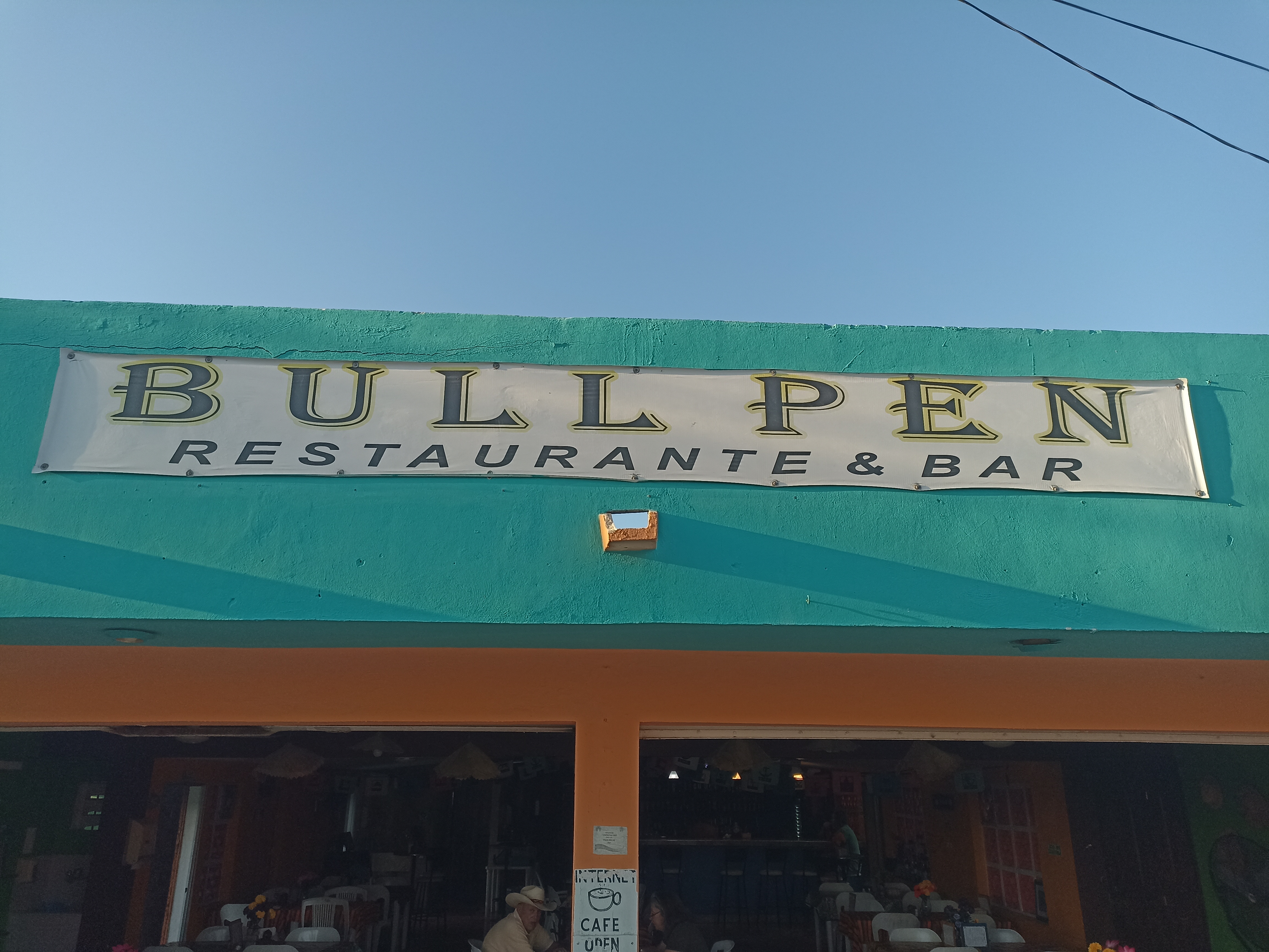 El Bull Pen Restaurant & Bar Chelem image 3