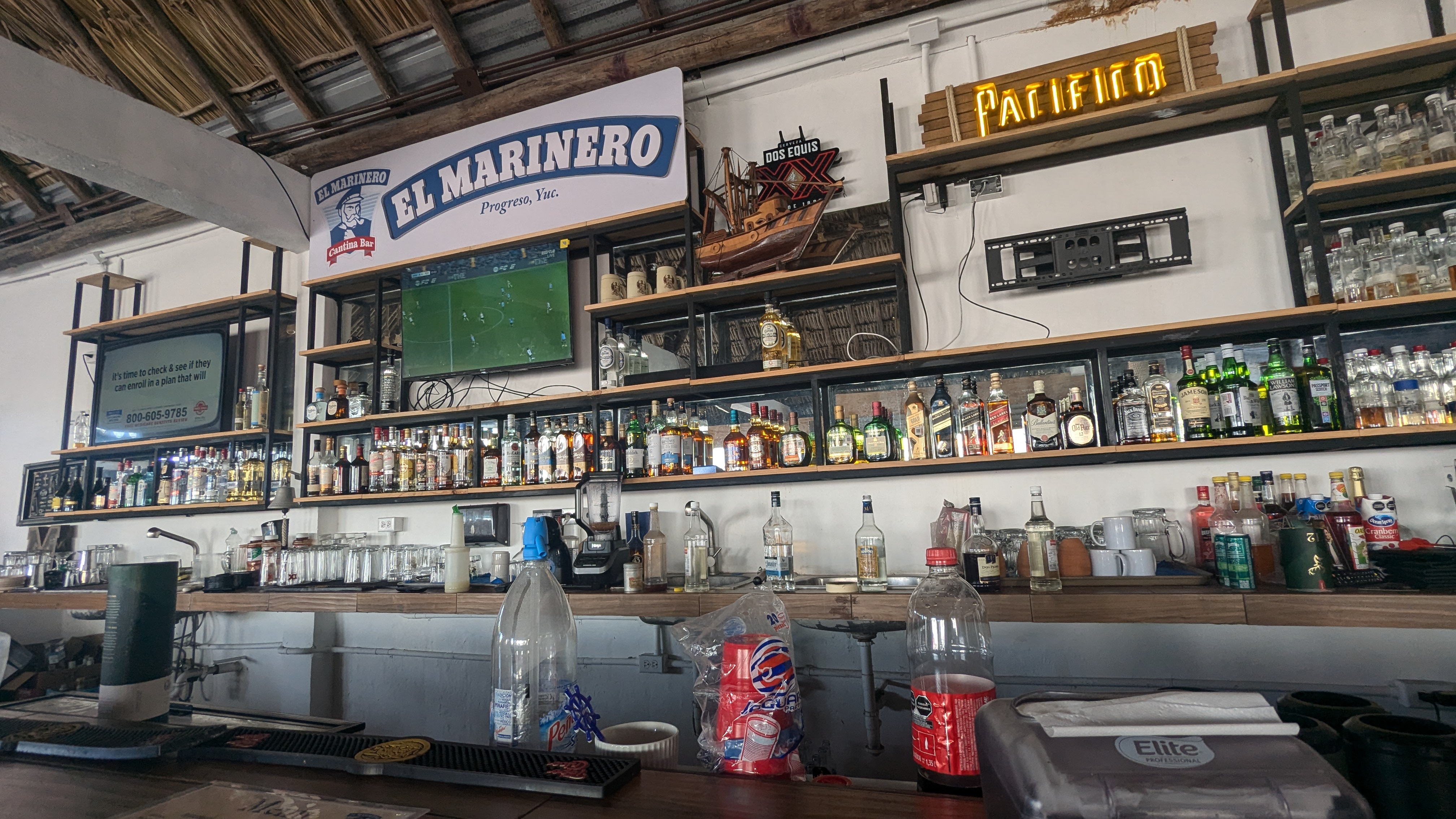 El Marinero Progreso Restaurant Bar image 1
