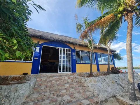 Remos Restaurant image 3