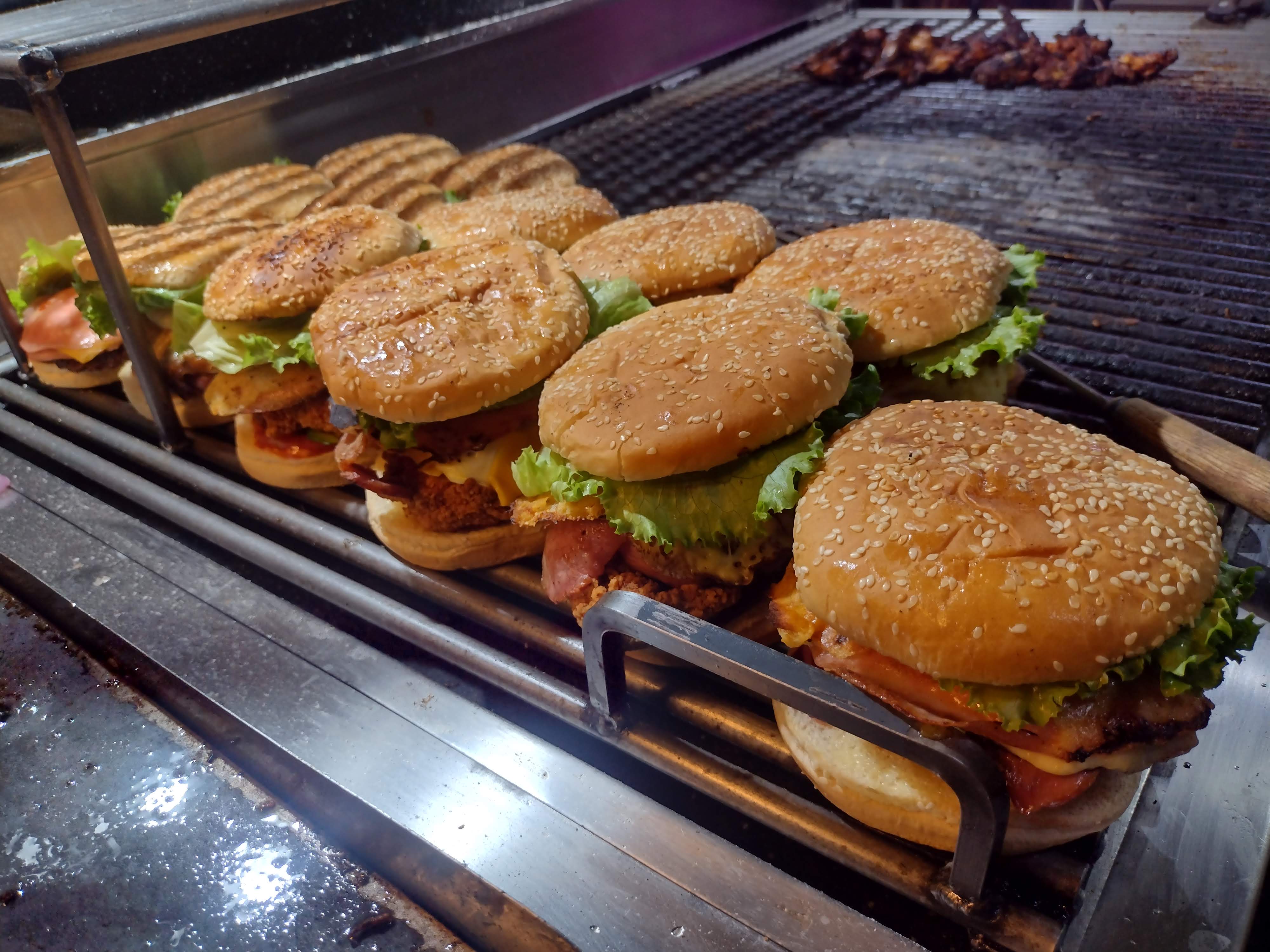 Hamburguesas El Fogoncito image 2