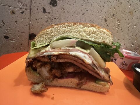 Hamburguesas El Fogoncito image 3