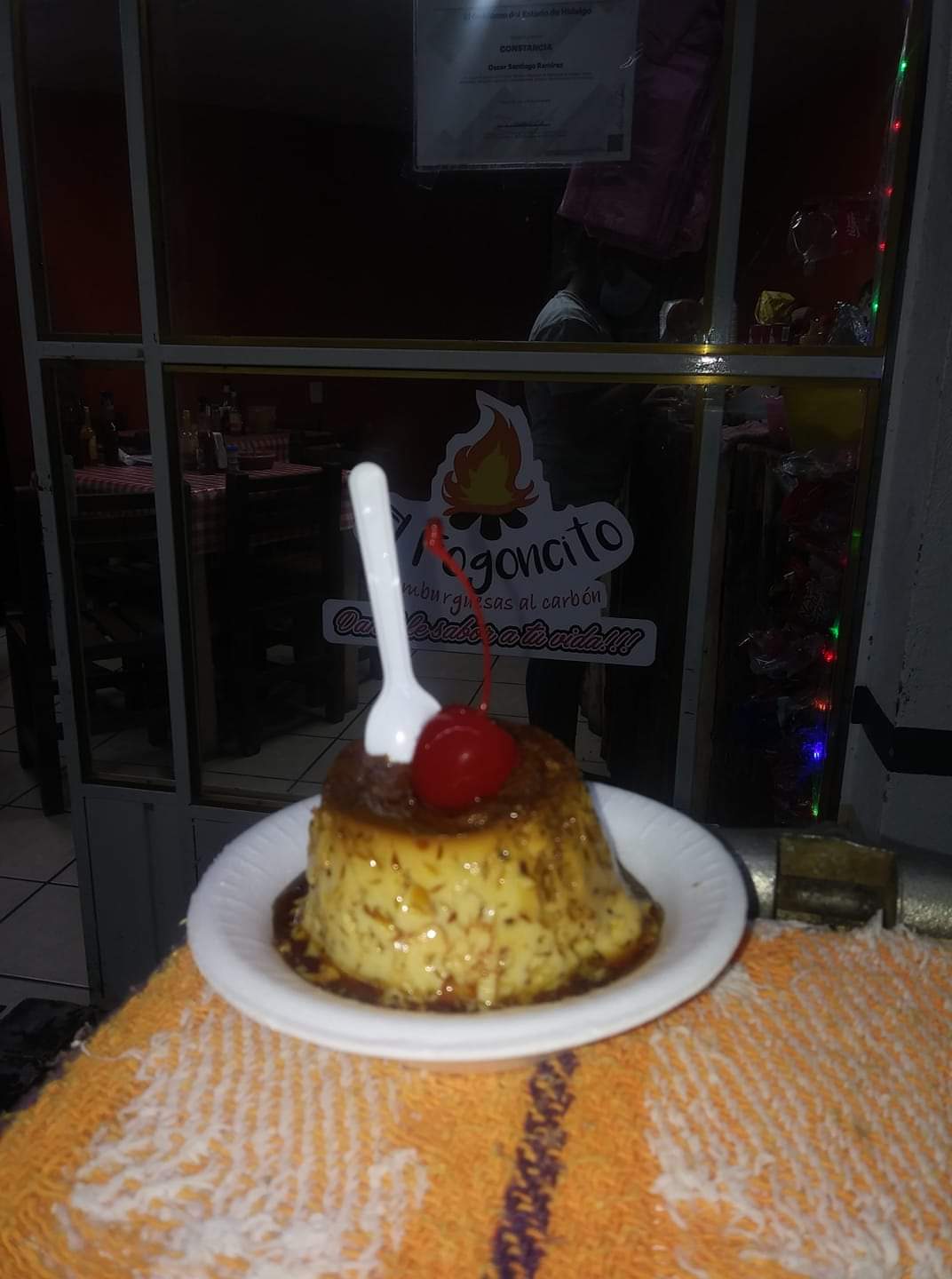 Hamburguesas El Fogoncito image 6