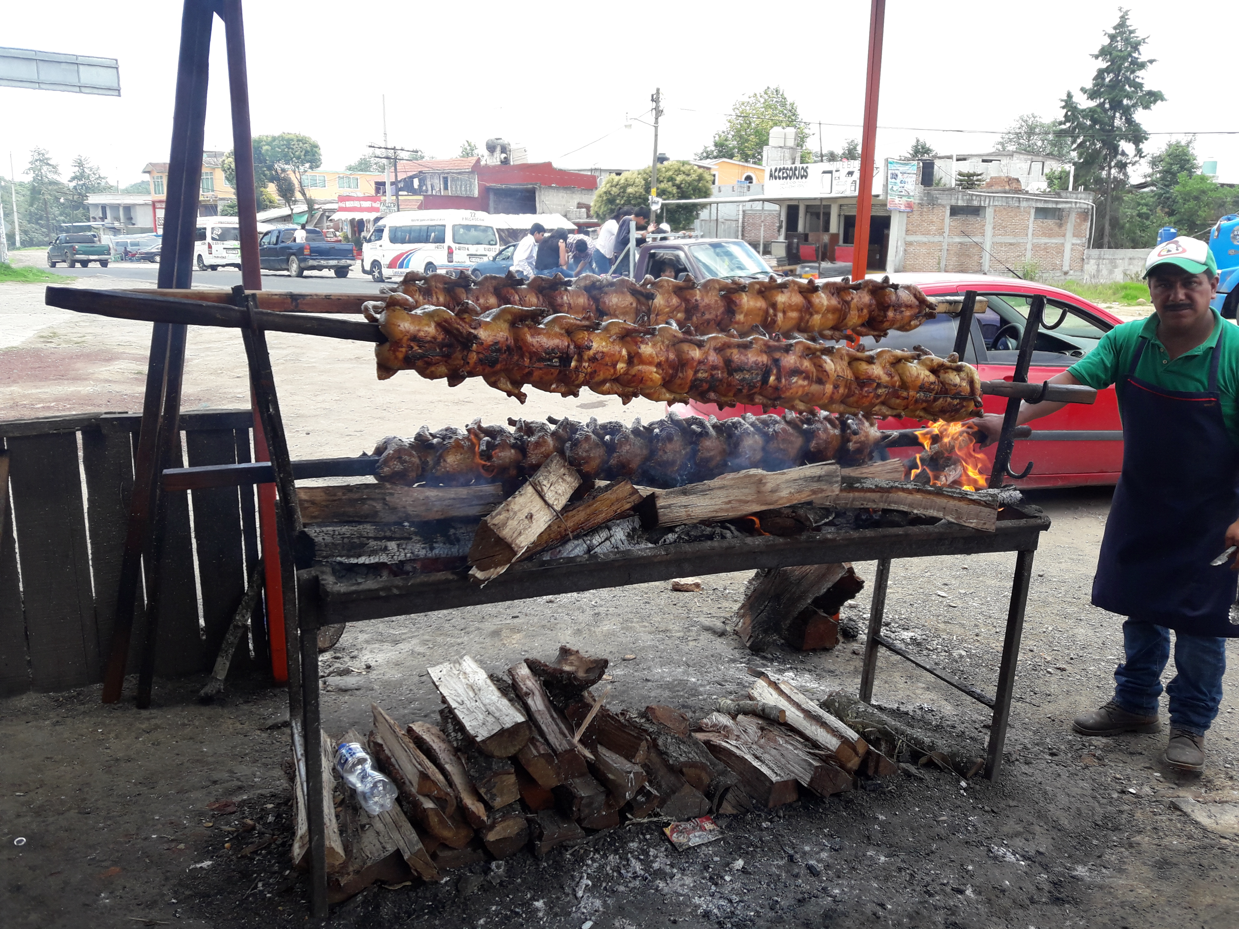 Pollos A La Leña image 4