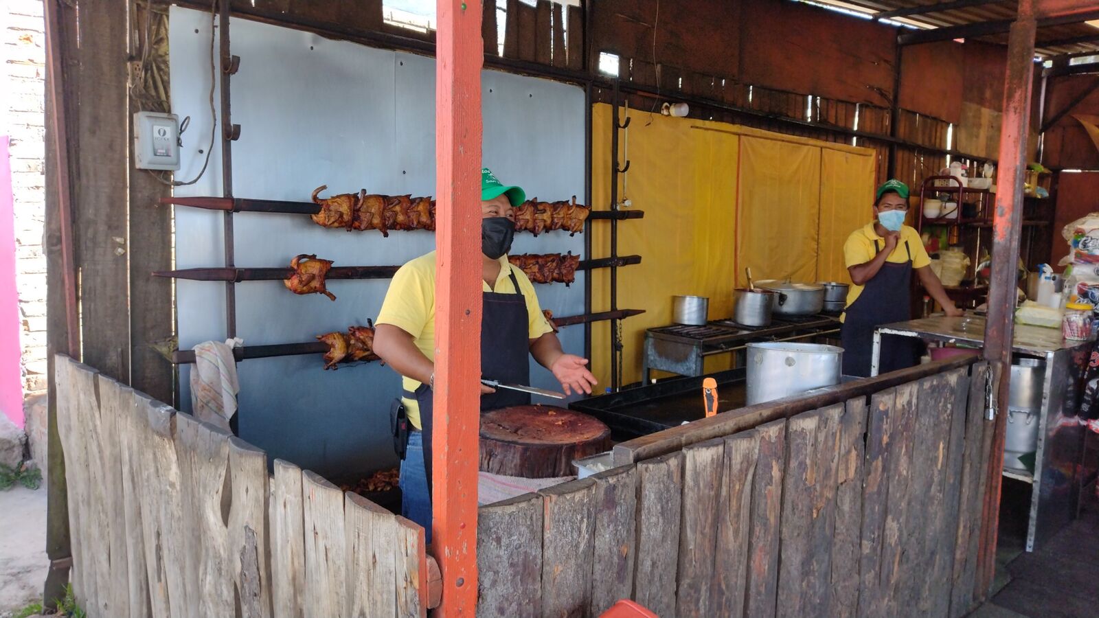 Pollos A La Leña image 6