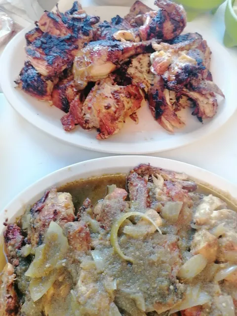 Pollos A La Leña image 8