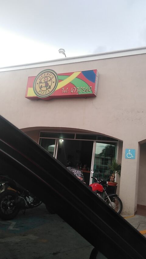 Güero’s Pizza Coroneo image 3