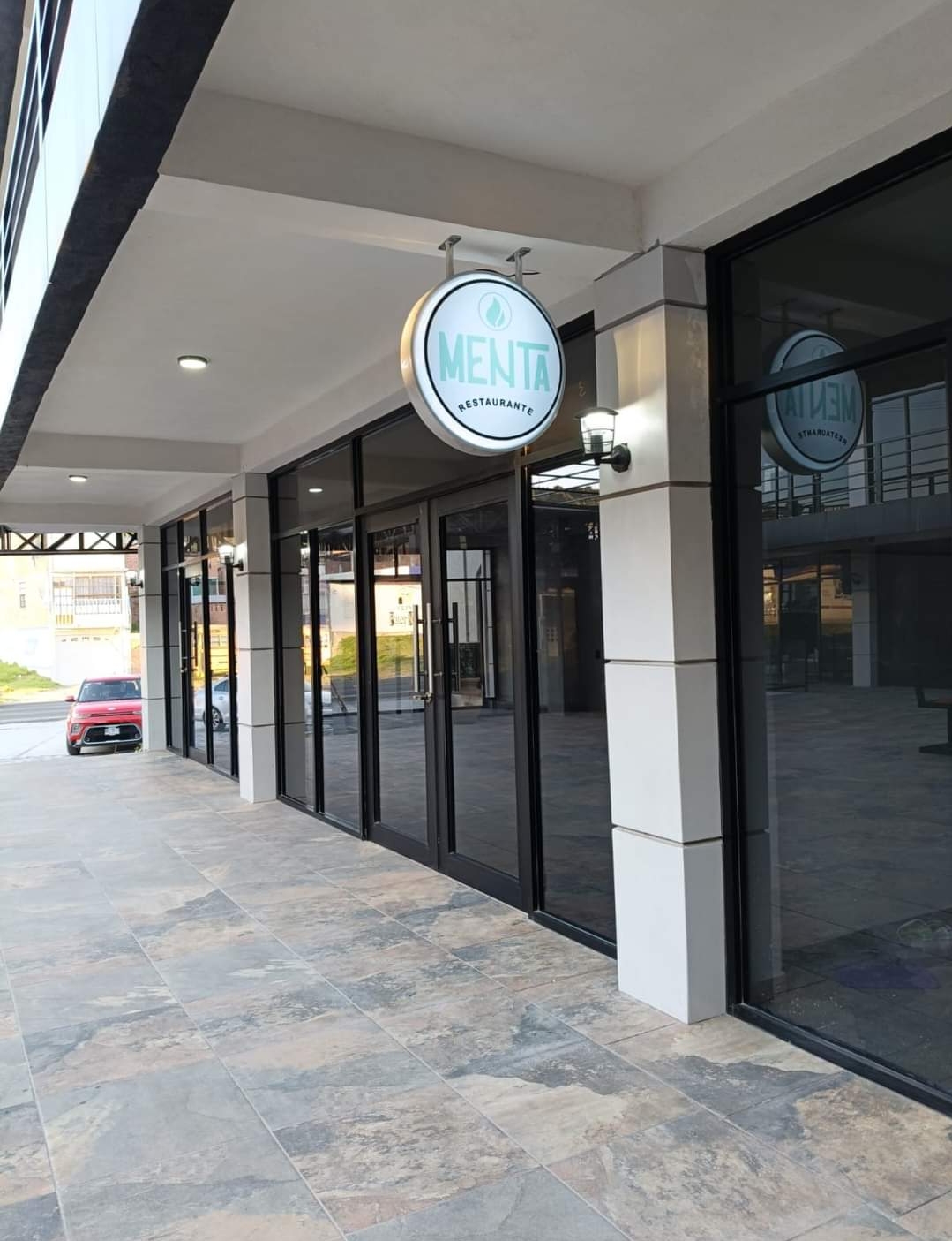 Menta Restaurante image 1