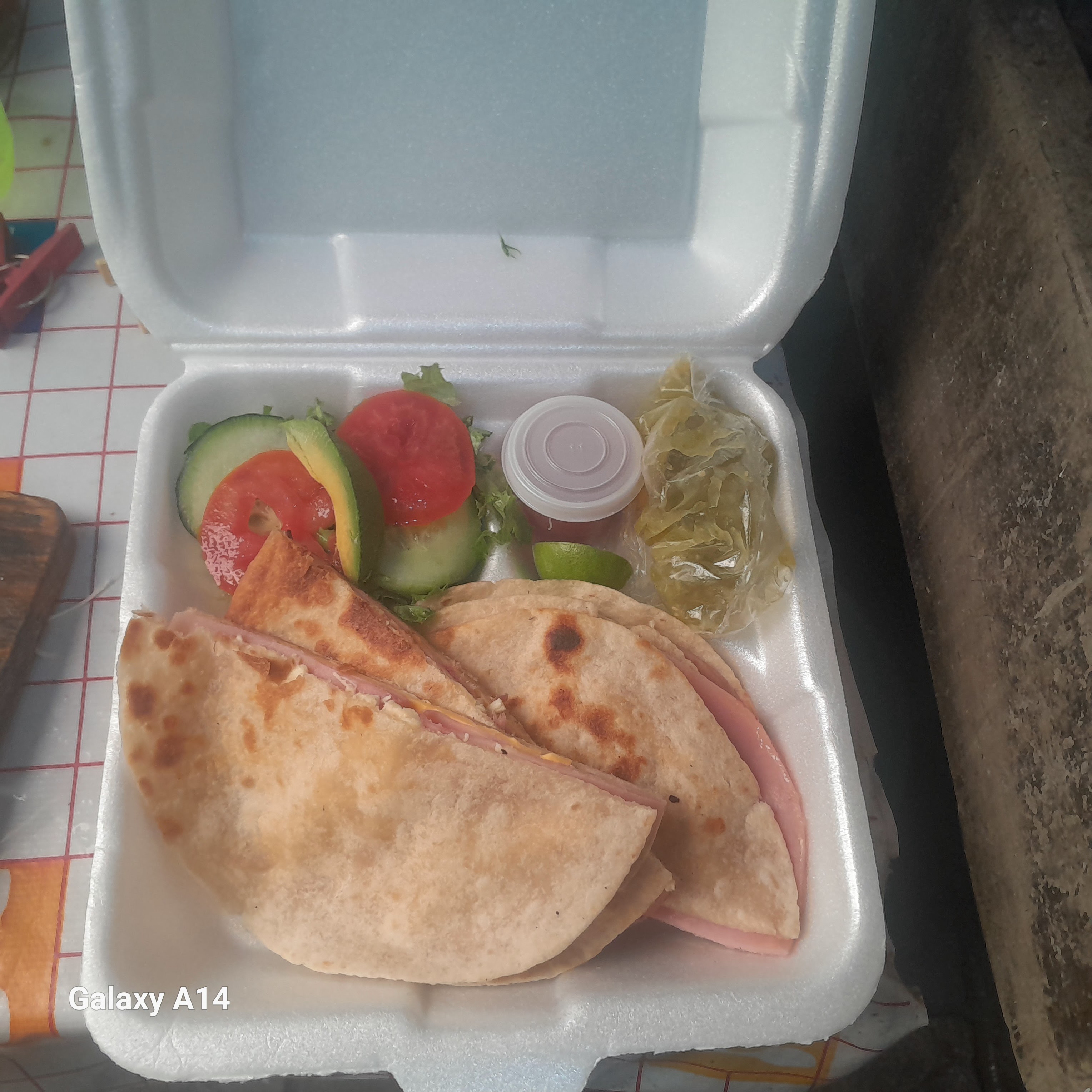 Bronto Jugos image 4