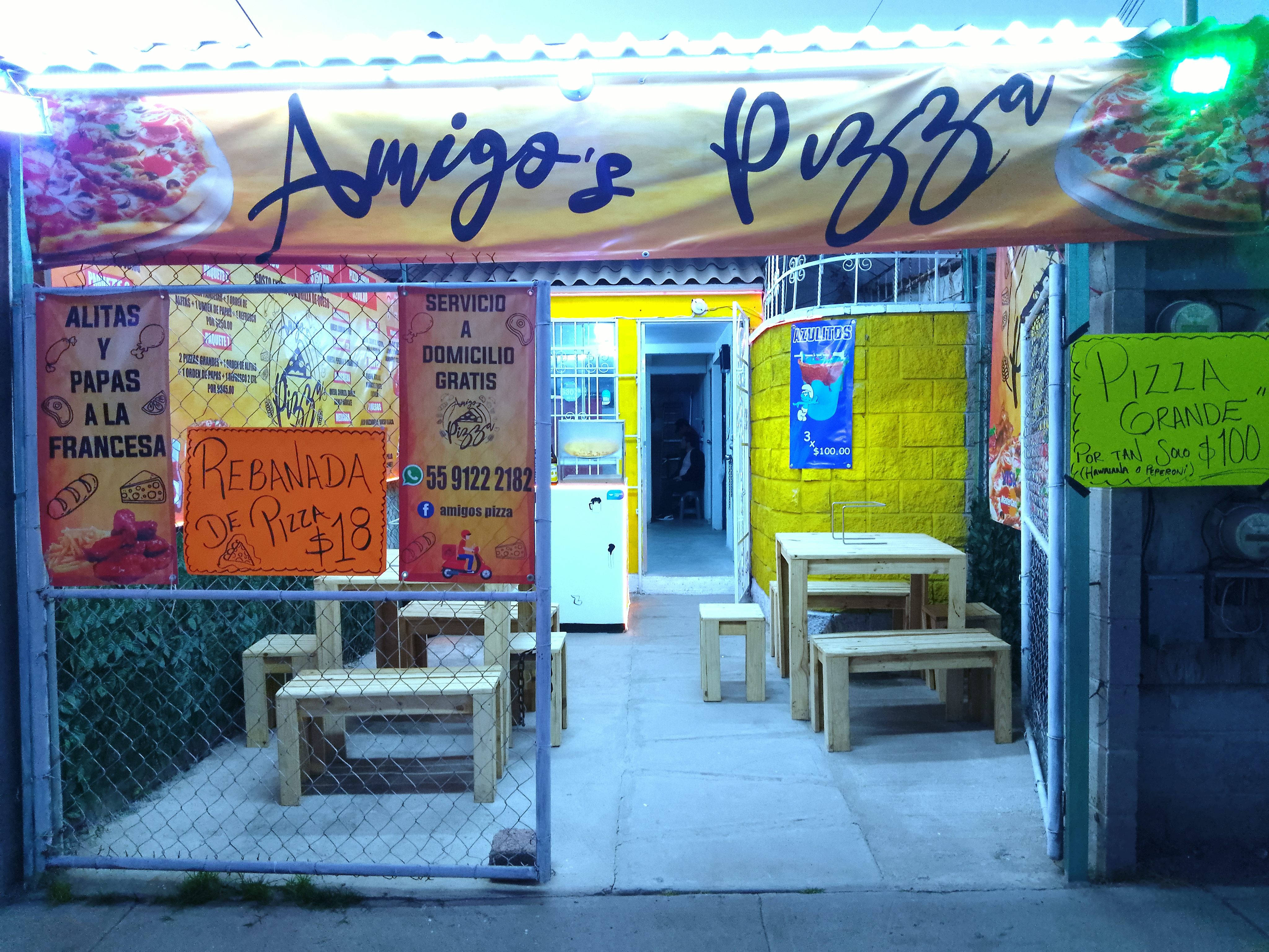 Amigos Pizza image 2