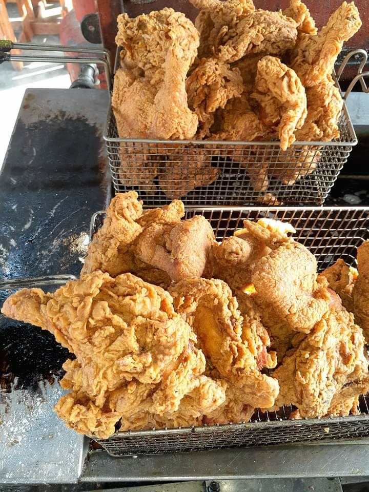 Pollería "DOS GALLOS" image 1