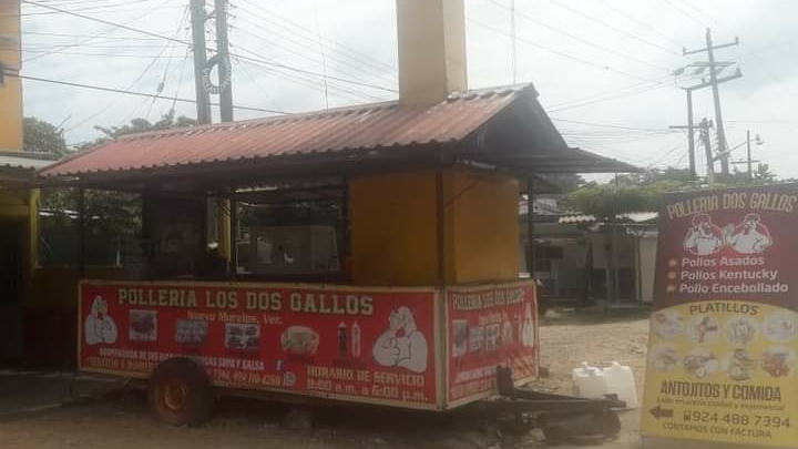 Pollería "DOS GALLOS" image 3