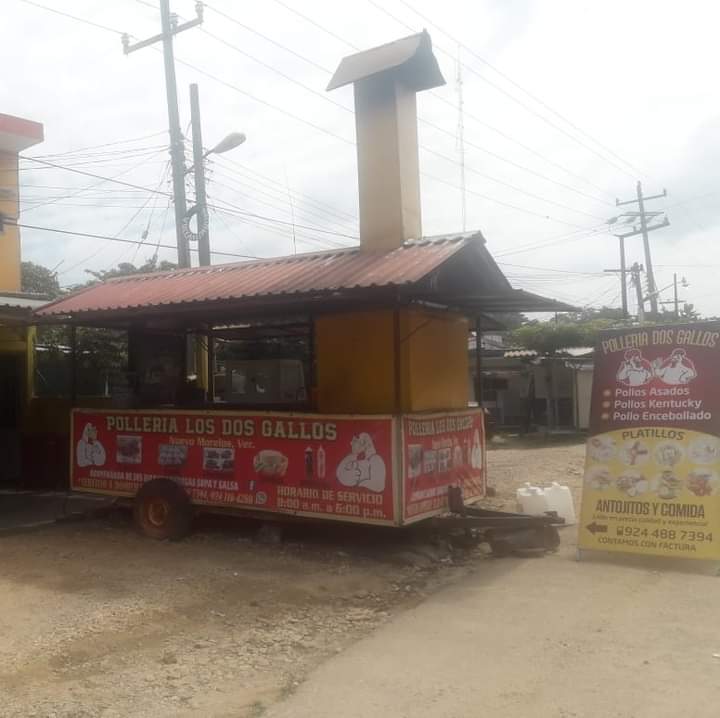 Pollería "DOS GALLOS" image 4