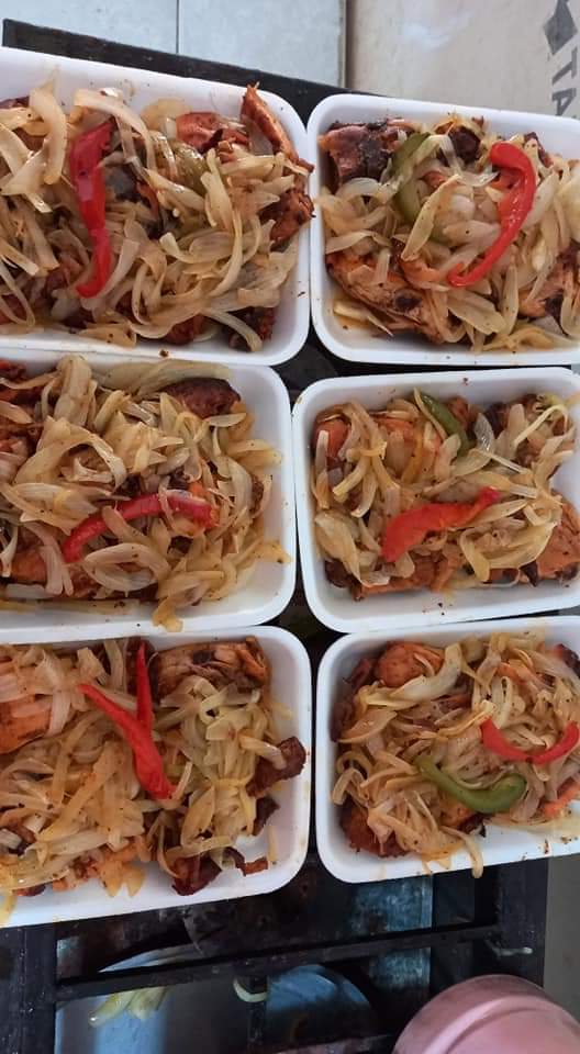 Pollería "DOS GALLOS" image 7