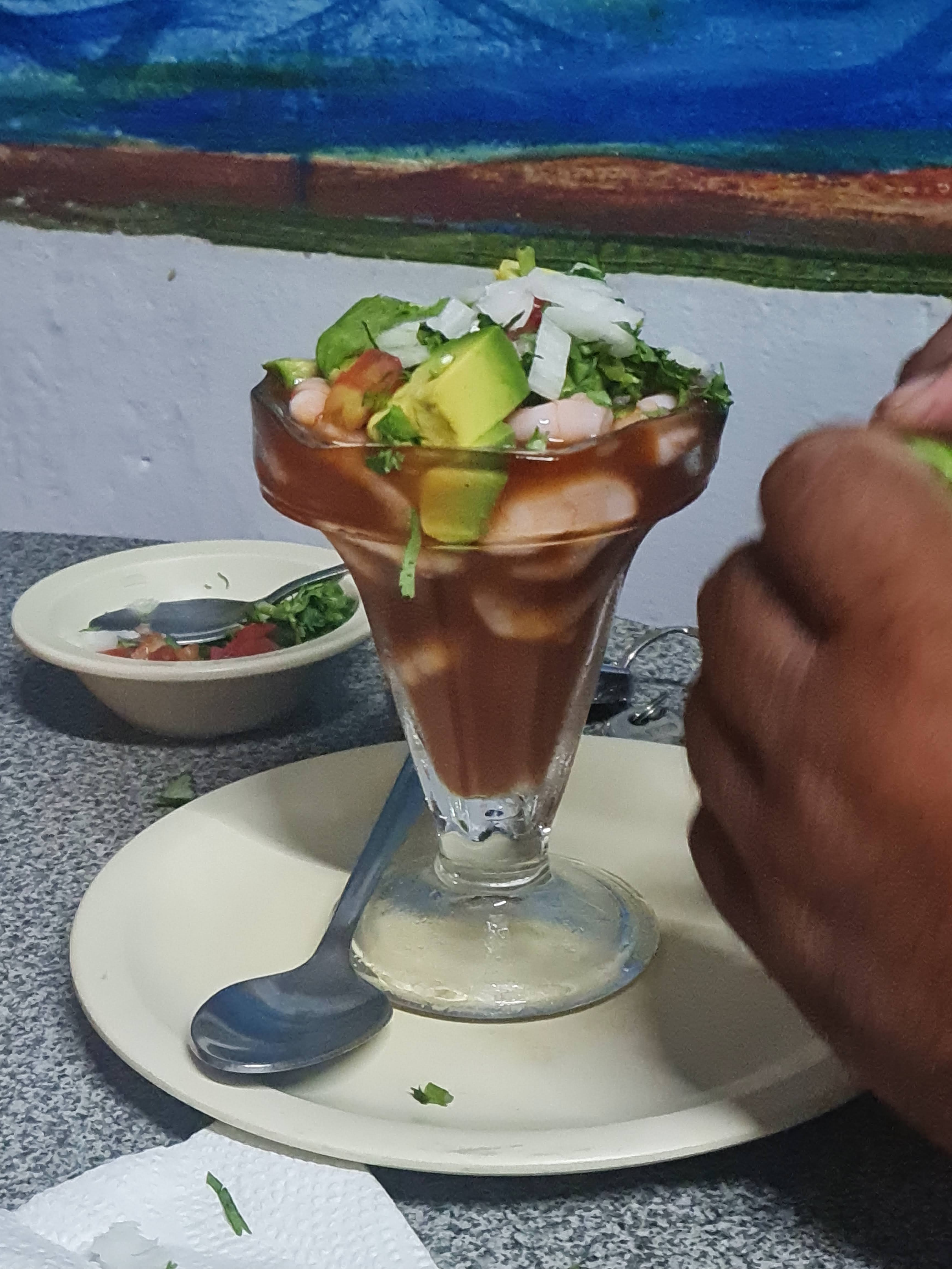 Coctelería El Puerto image 2