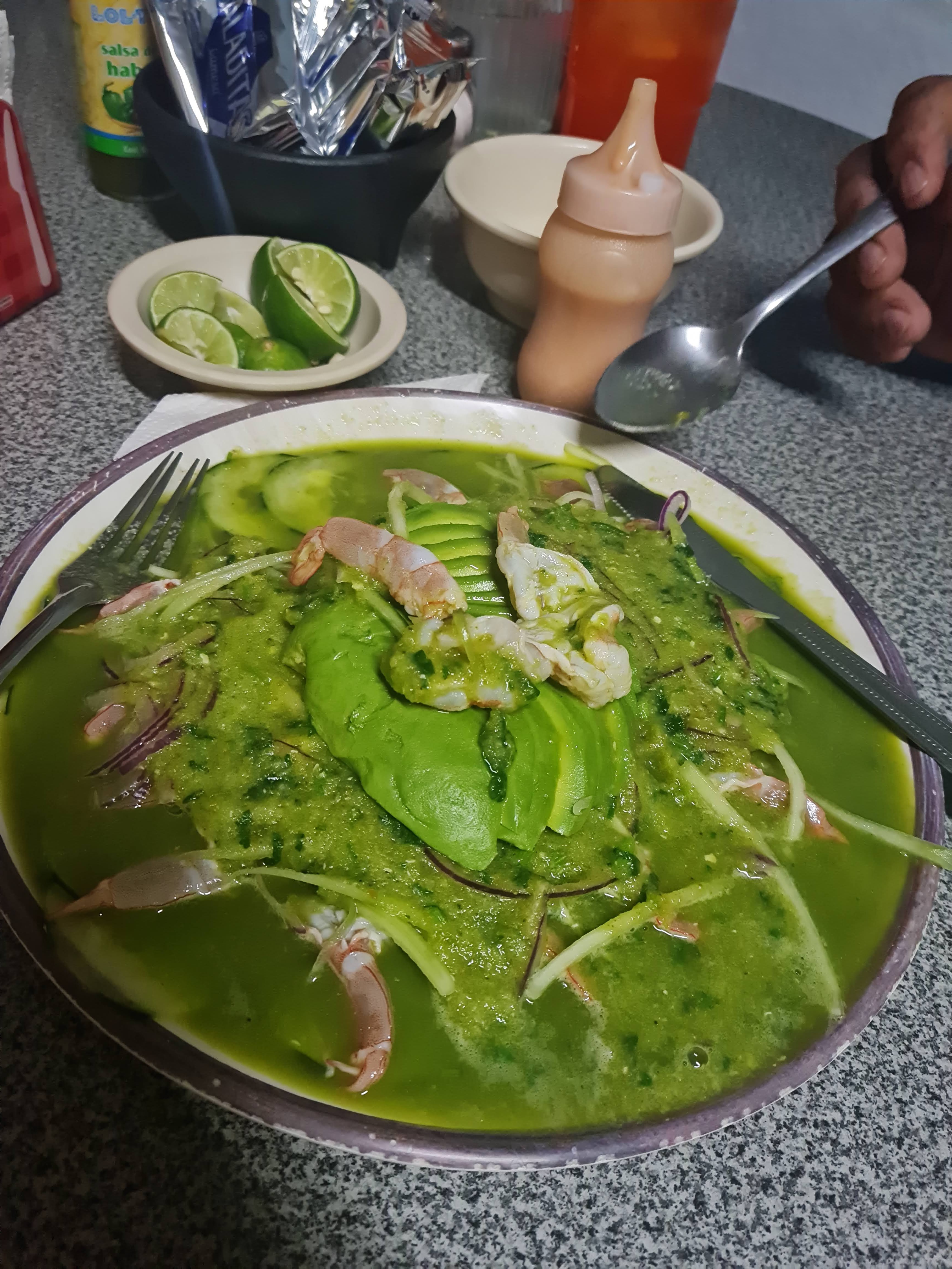 Coctelería El Puerto image 8