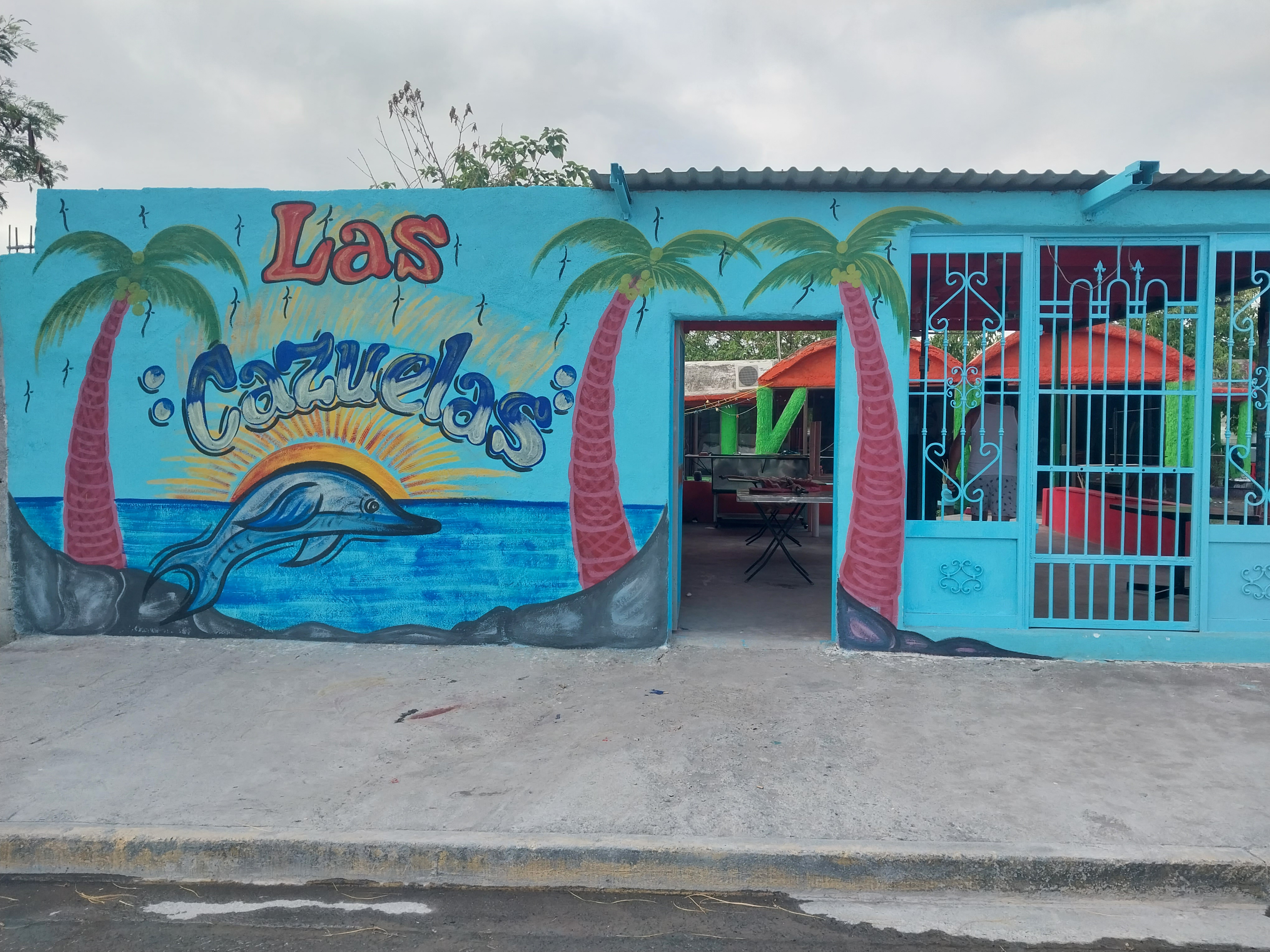 Mariscos las cazuelas image 1