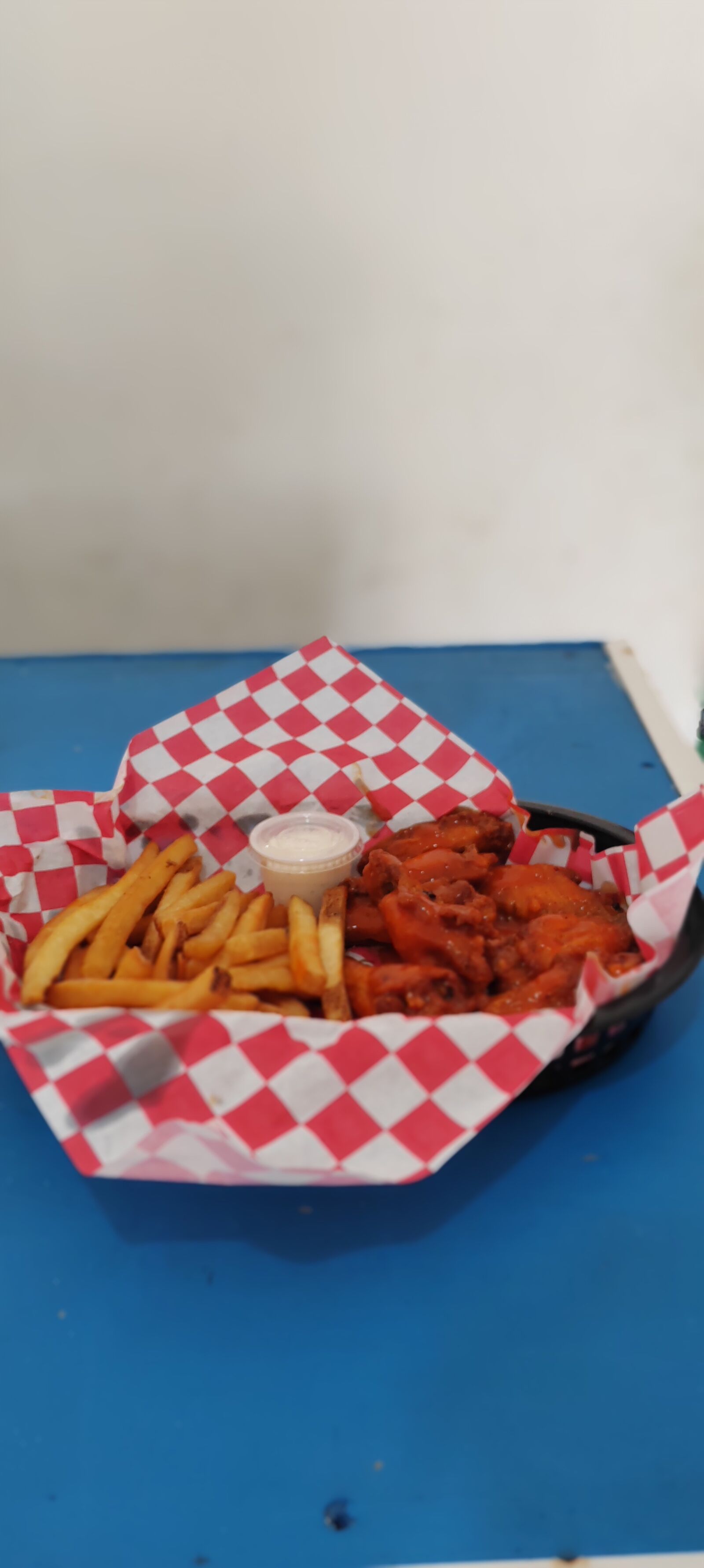 ALES BURGER image 9
