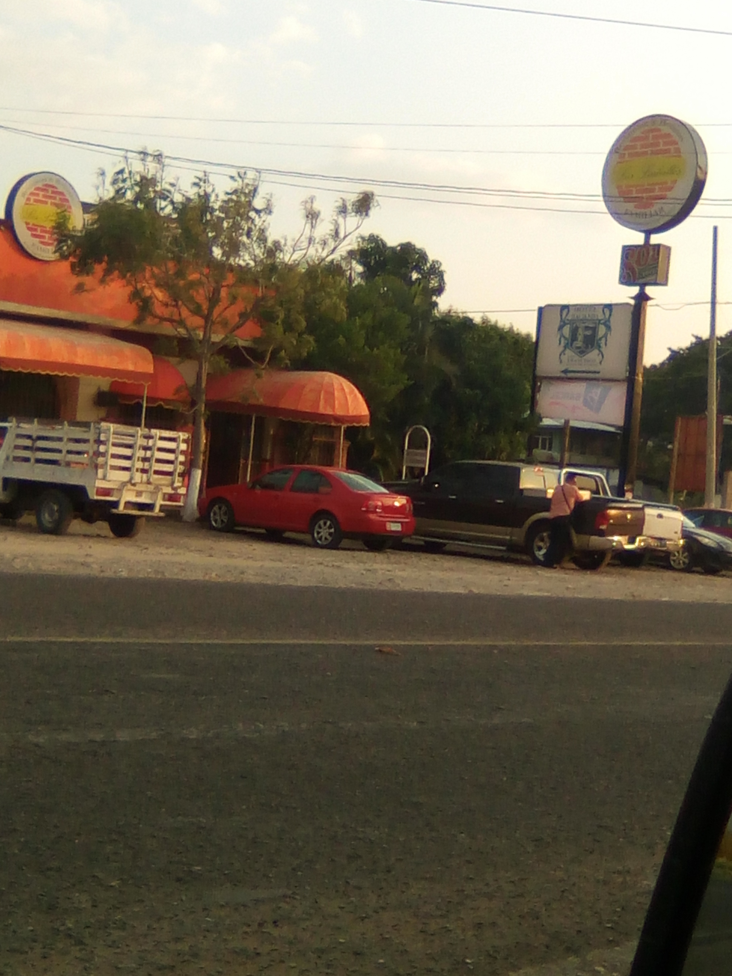 Los Ladrillos [Restaurante & Botanas] image 8