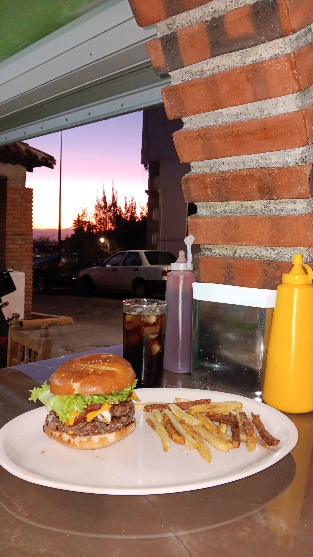 COWBOY'S BURGER image 1