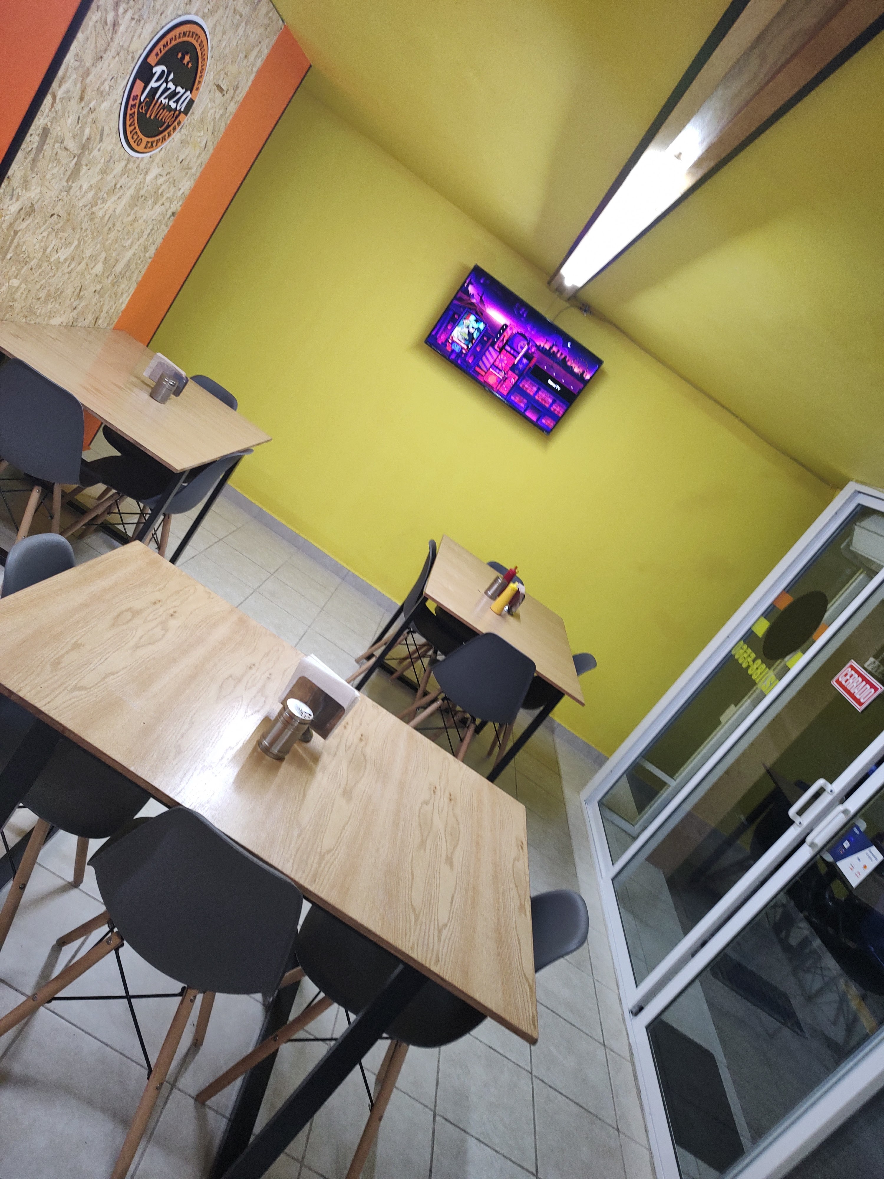 Pizza & Wings Jocotitlan image 3