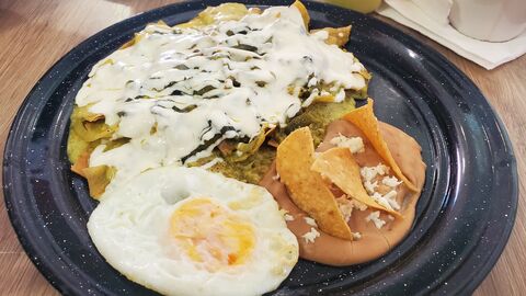 Los Amores Restaurant image 1
