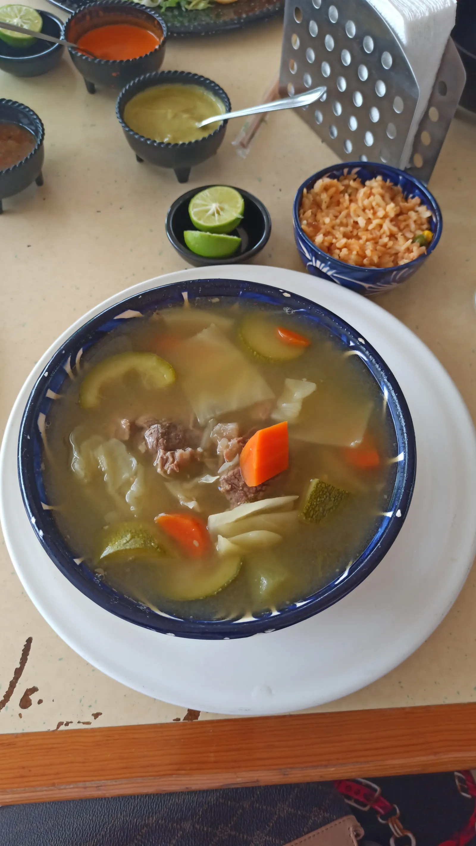 Los Amores Restaurant image 2