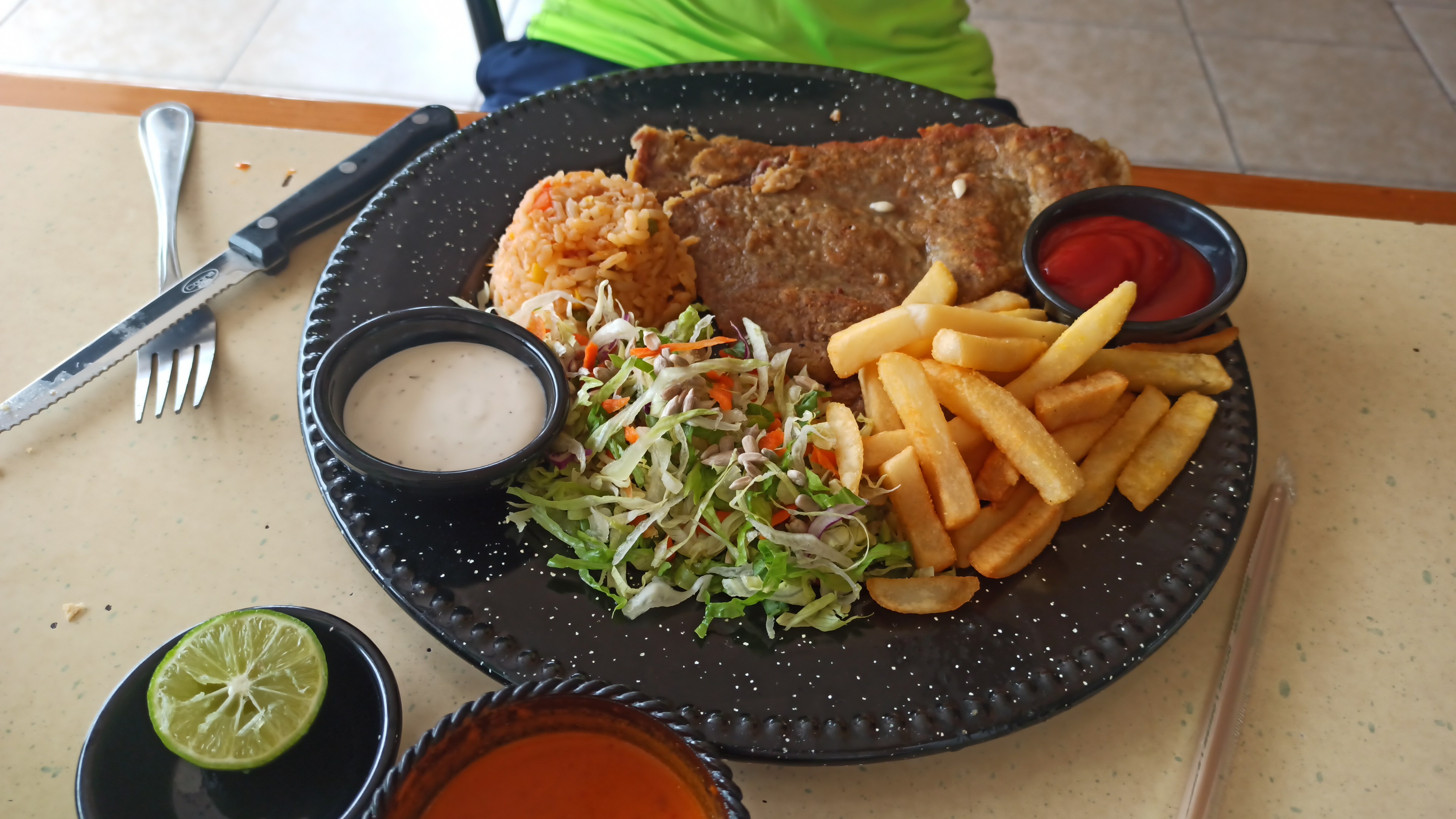 Los Amores Restaurant image 8