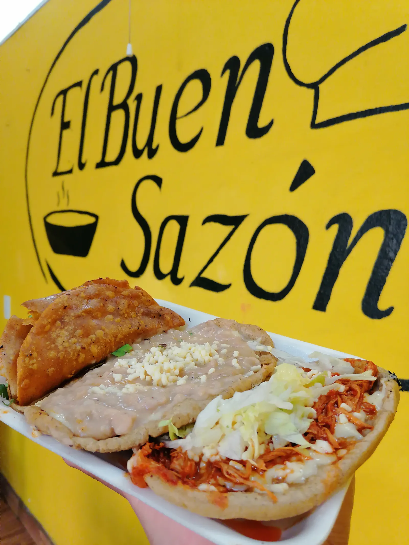 El Buen Sazón image 2