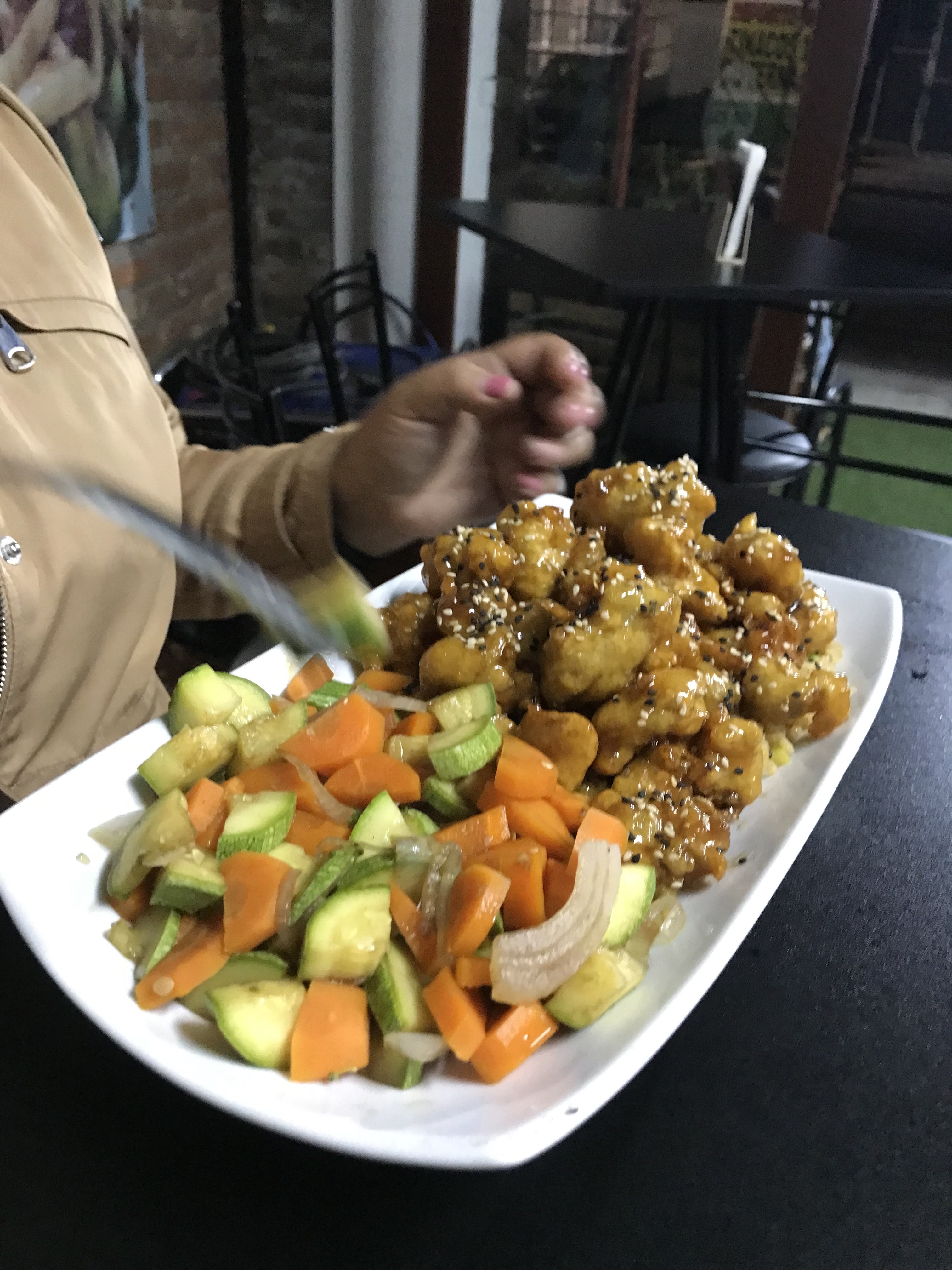 Miki Roll, Sushi image 2