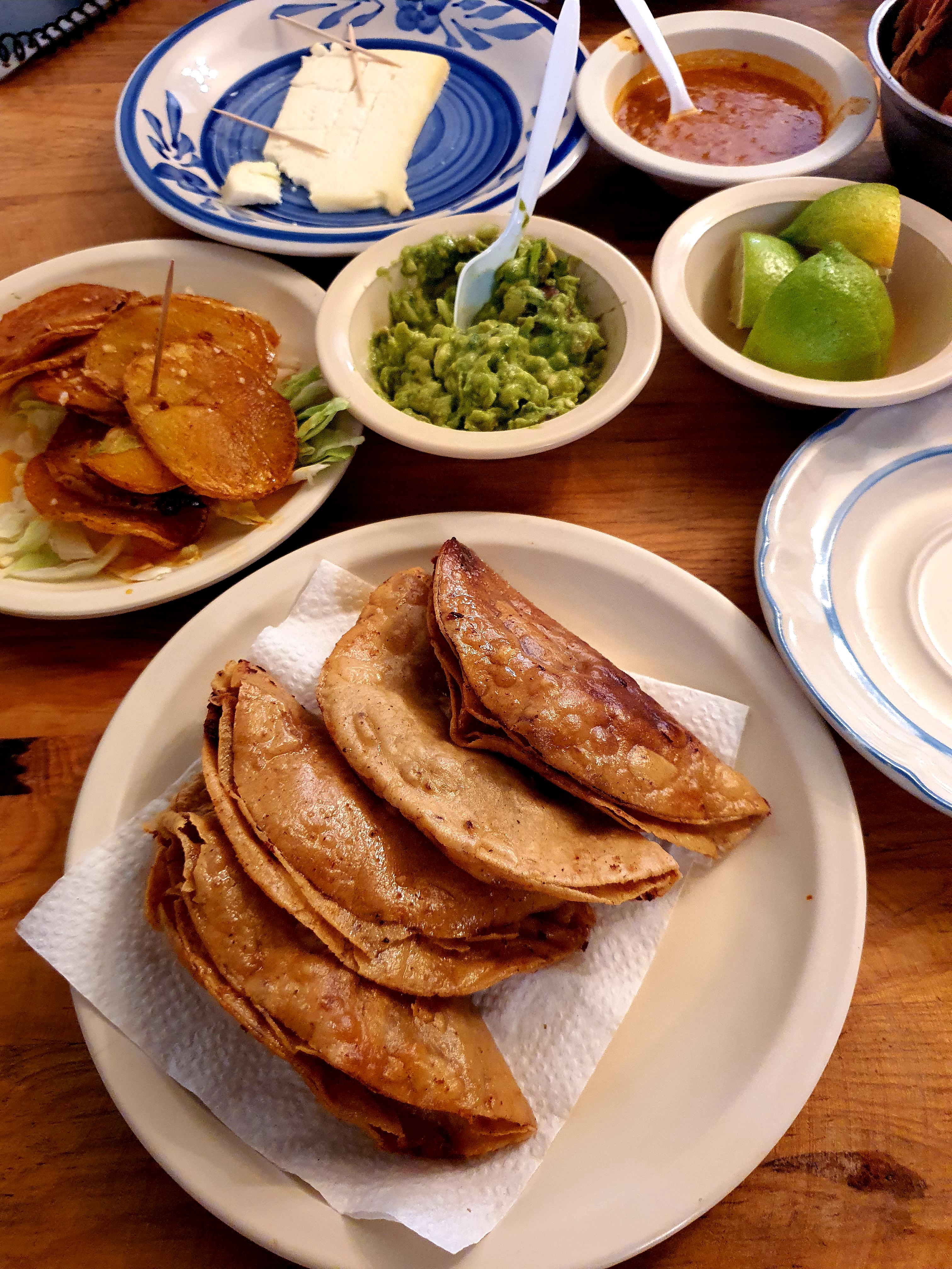 Restaurant Bar Y Mariscos "El Troquero" image 7