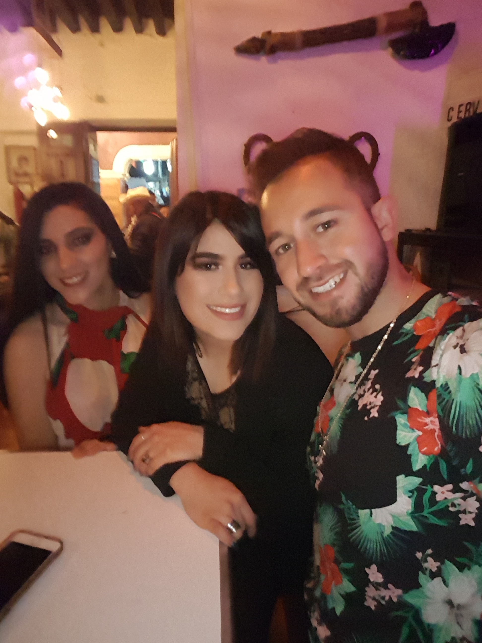 El Almacén Cervezas Y Alitas image 7