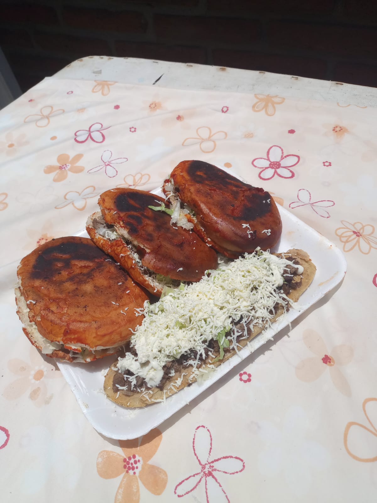 LOS HUARACHES DE TOÑO image 4