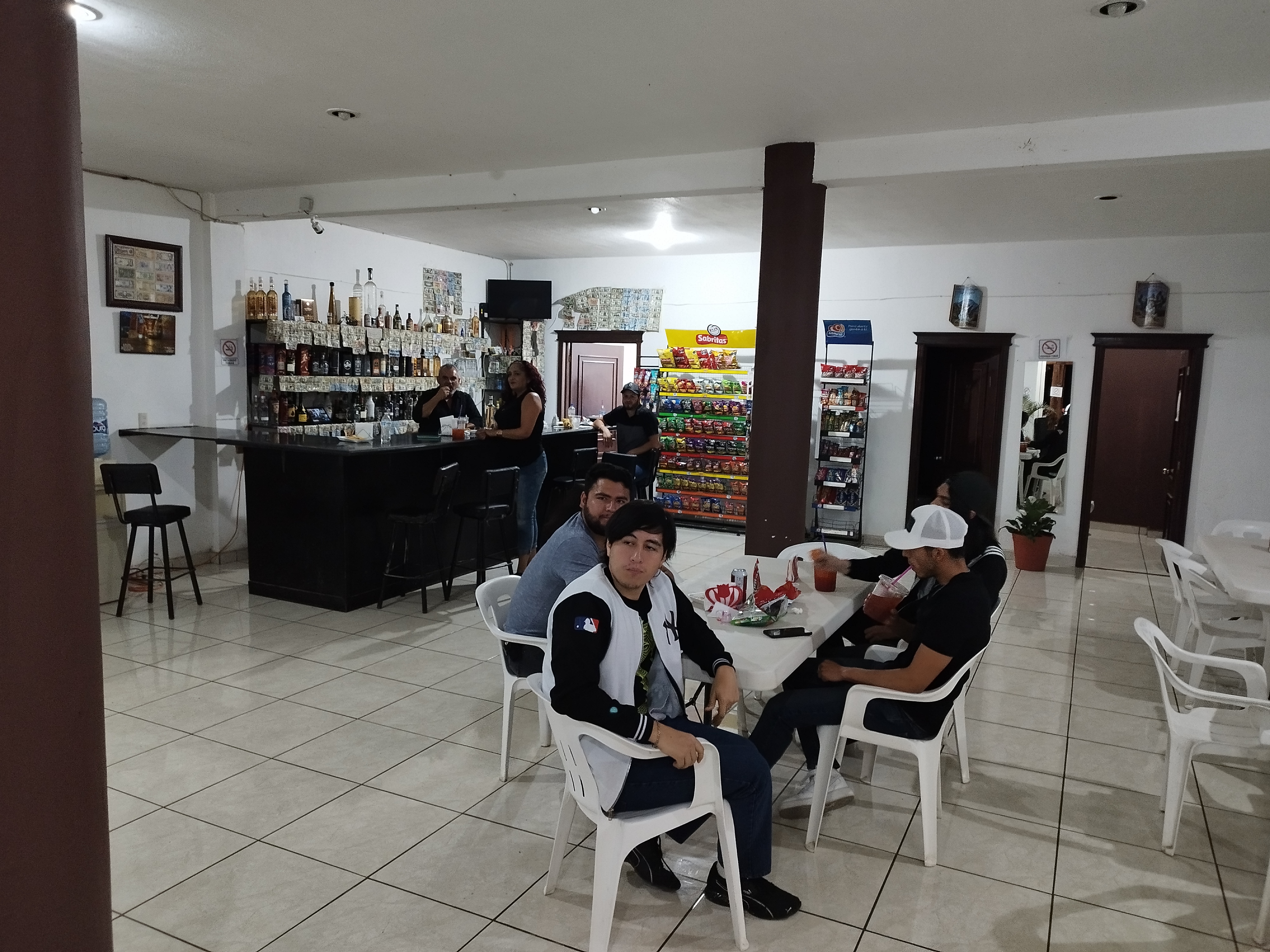 BAR Y LICORERÍA "EL MALECÓN CUCA & CAMILO" image 1