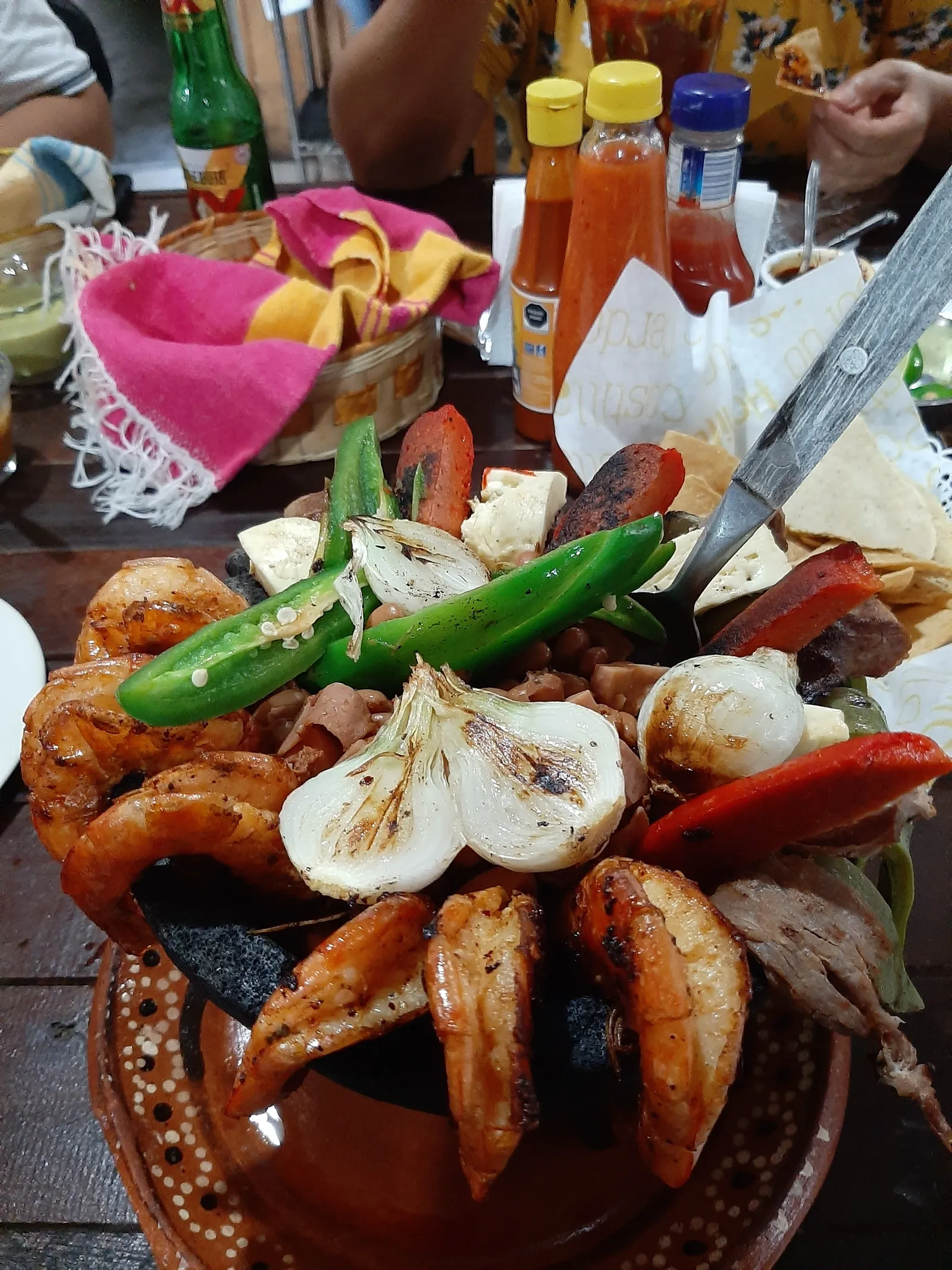La Escondida Carnes y Mariscos image 2