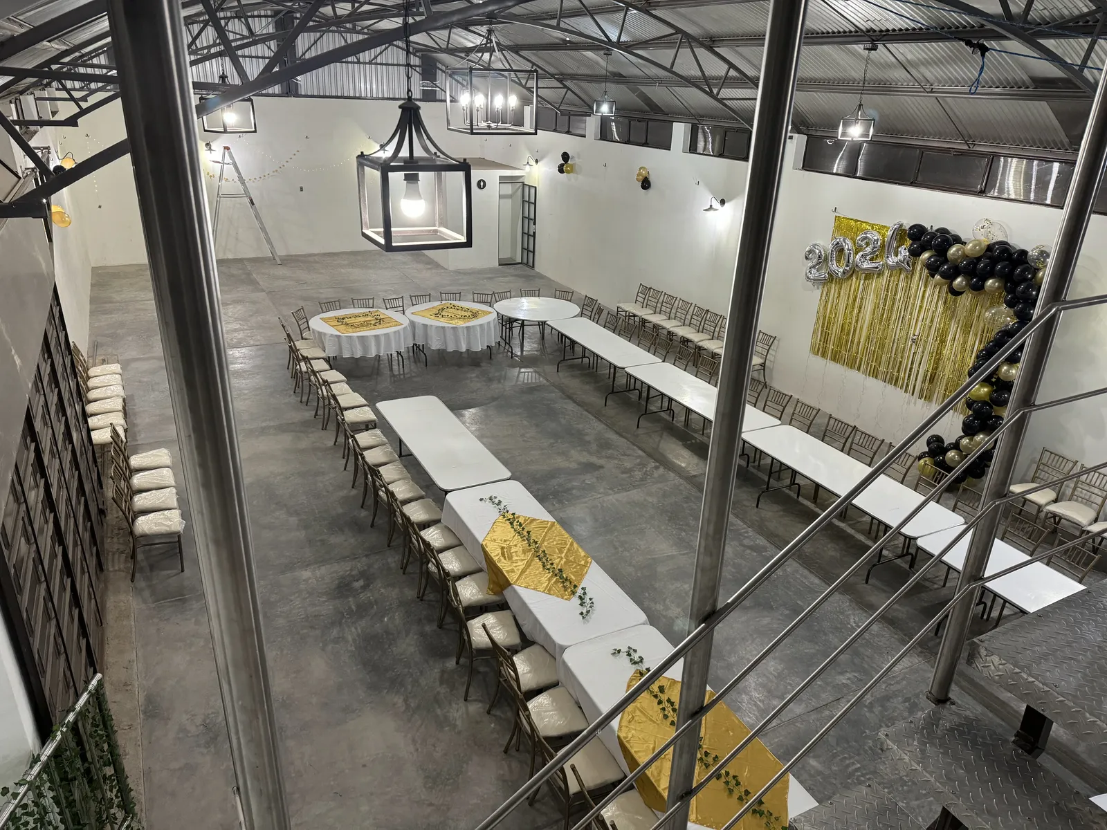 CasaLuna Salon image 1