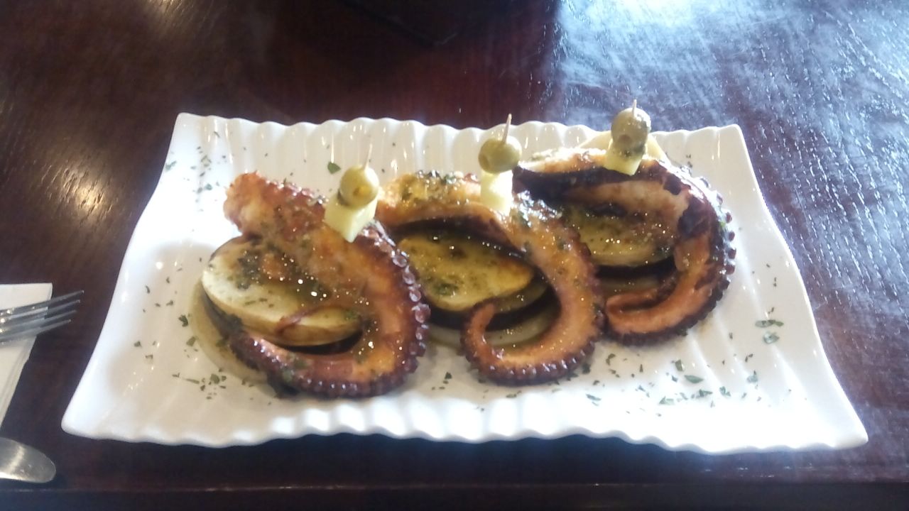 La Cervecería de León (G100) - Mariscos y Carnes image 3