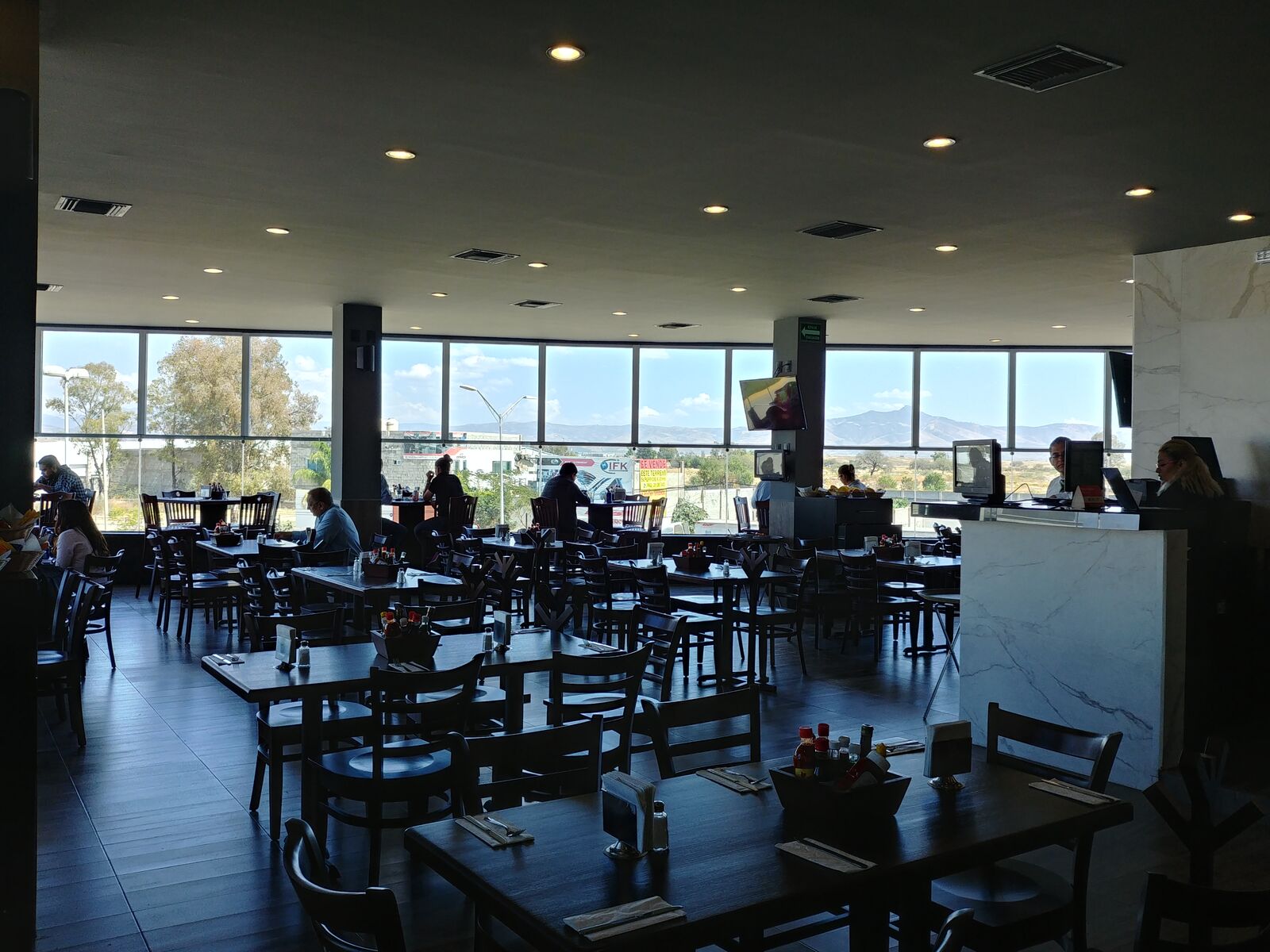 La Cervecería de León (G100) - Mariscos y Carnes image 10