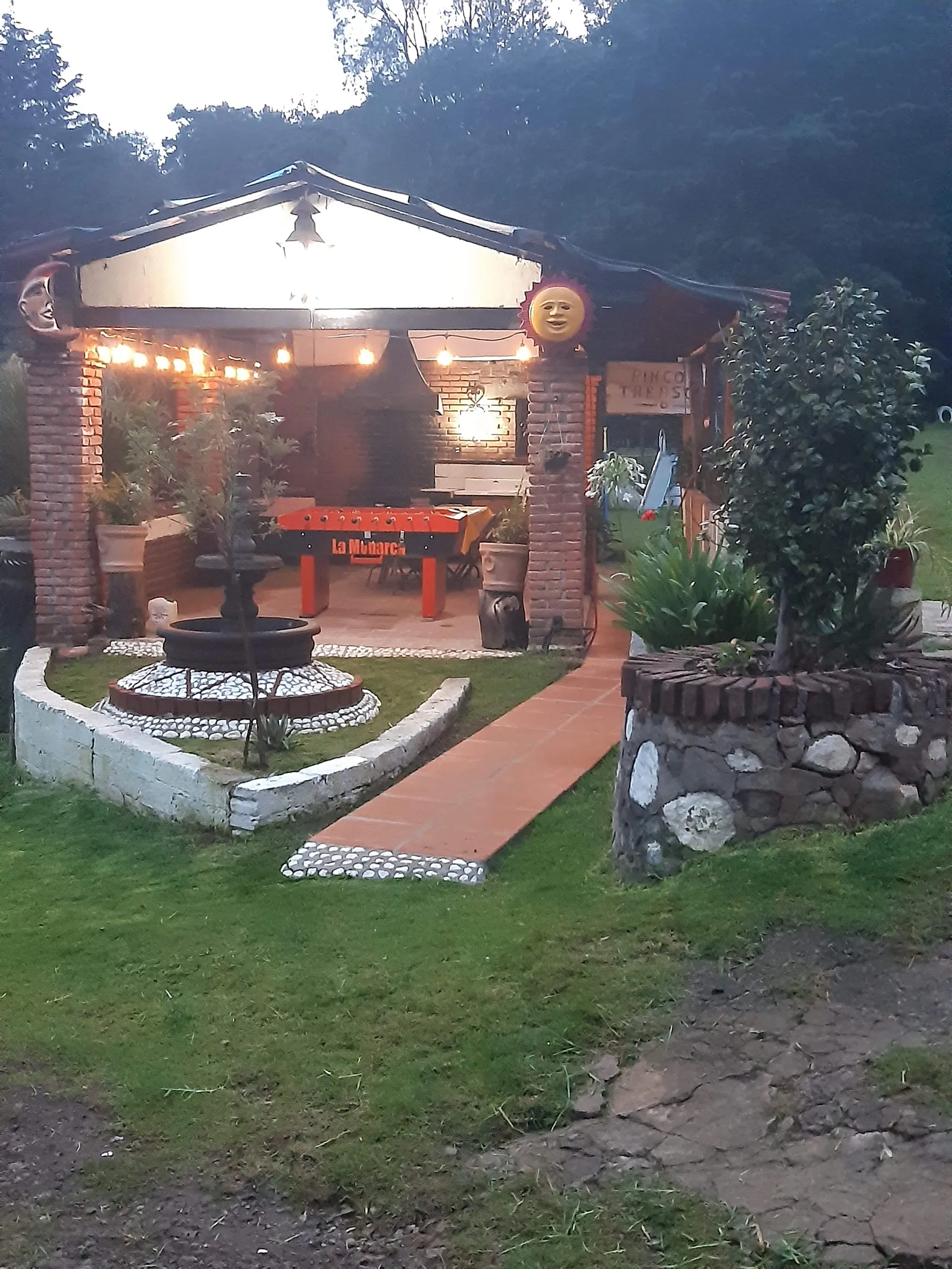 La Monarca Barbacoa image 4