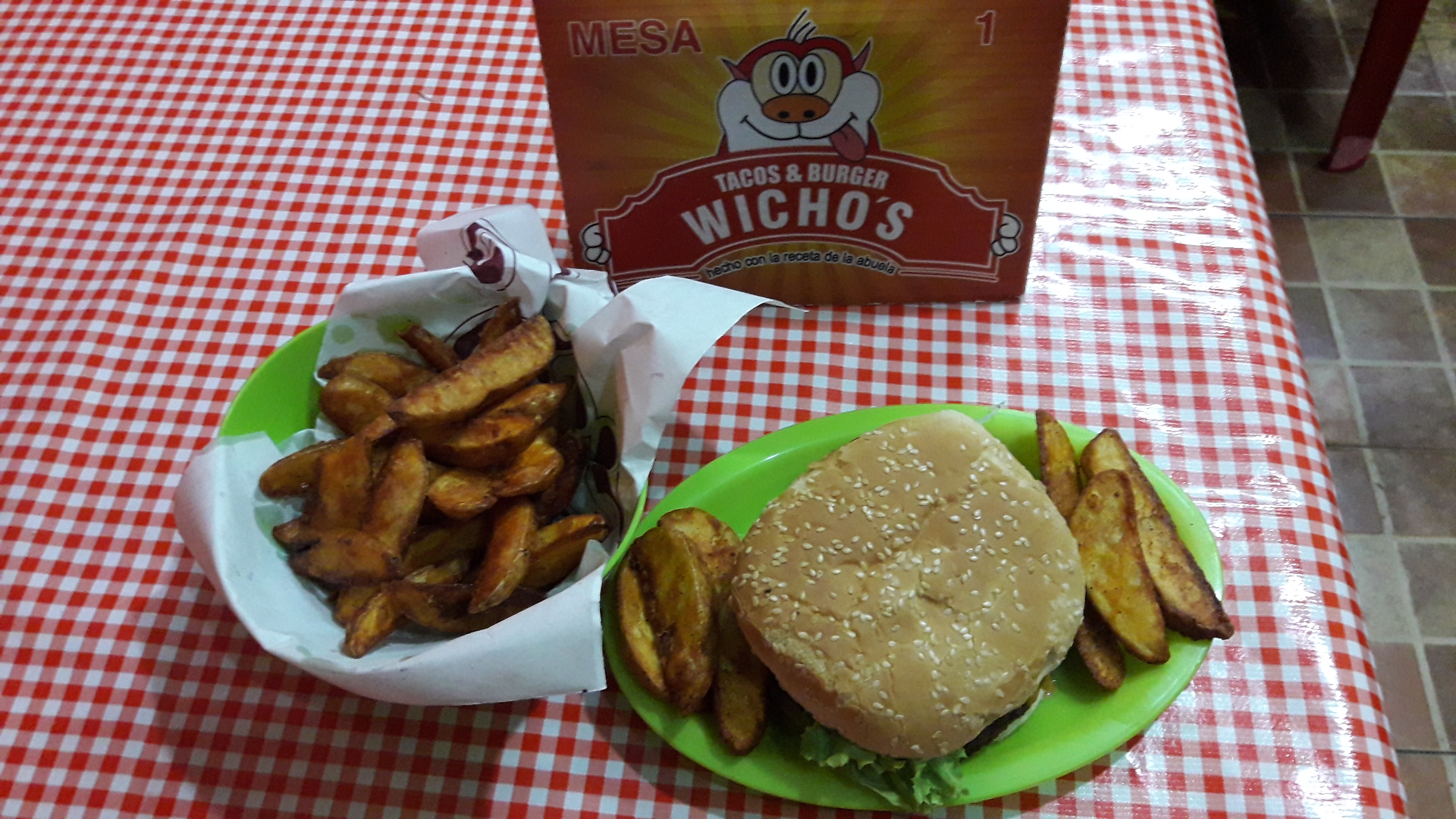 Tacos & Burger Wicho's image 10