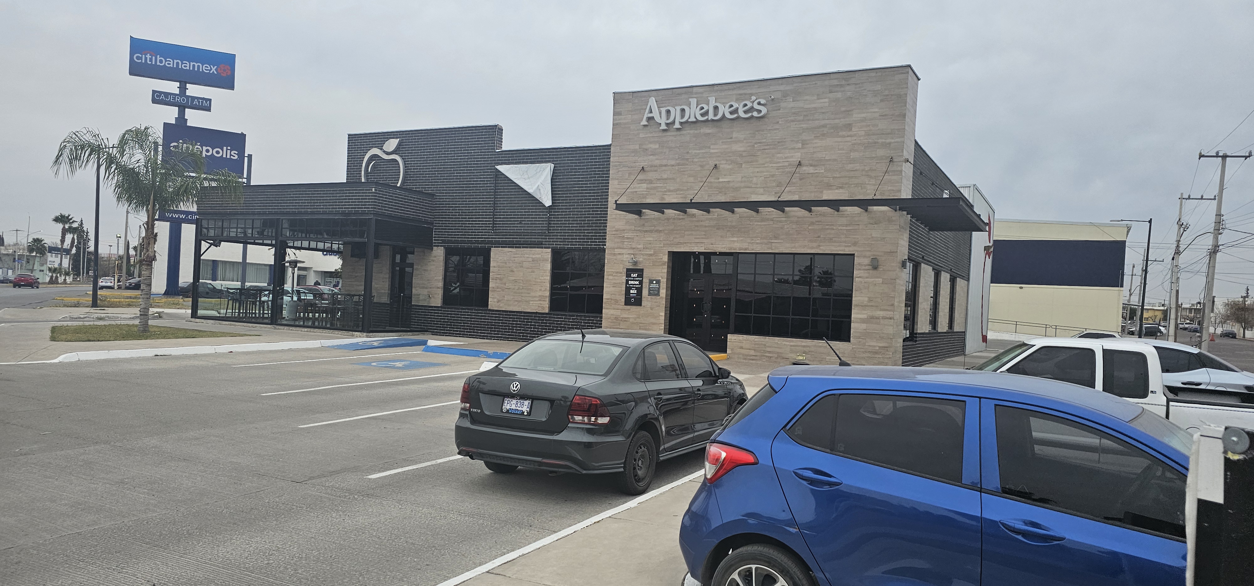 Applebee's Neighborhood Grill & Bar image 5