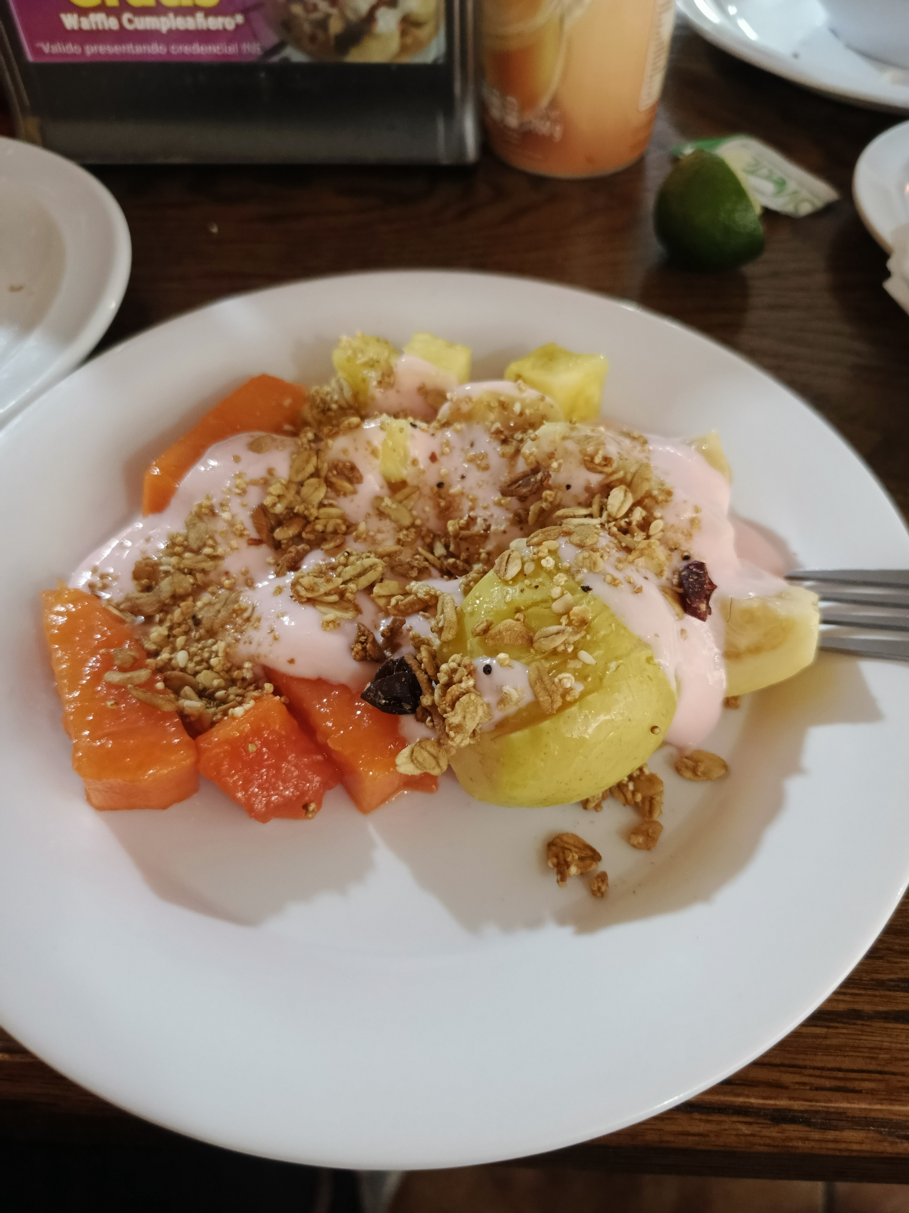 La Manzana Roja Desayuno Buffet image 6