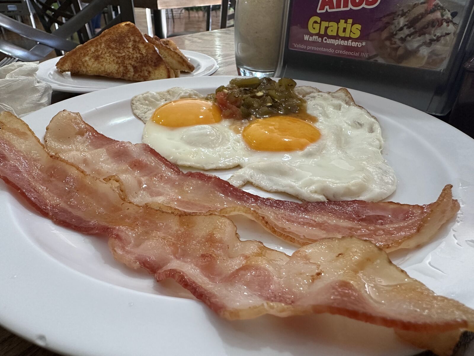 La Manzana Roja Desayuno Buffet image 9