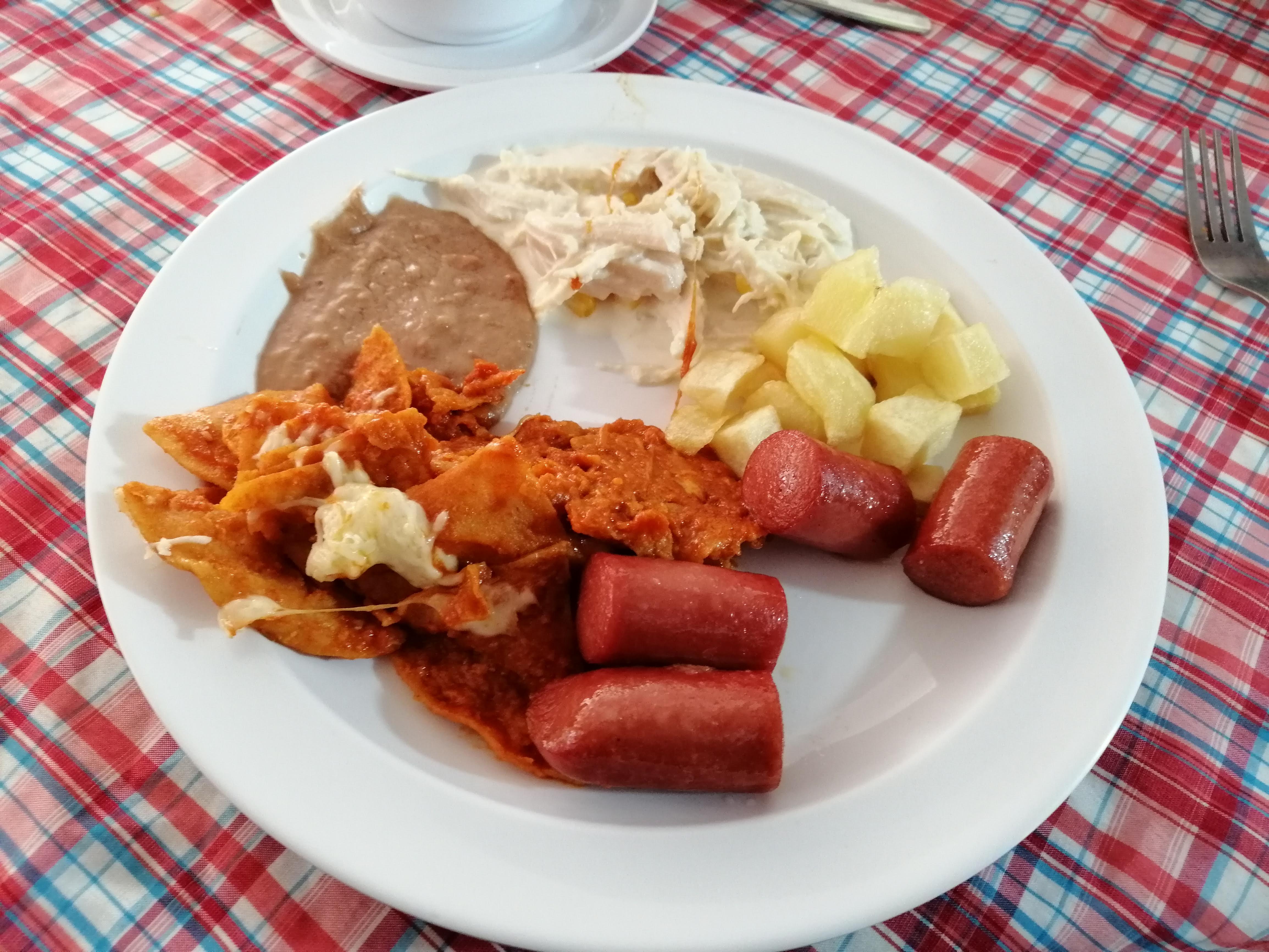 La Manzana Roja Desayuno Buffet image 10