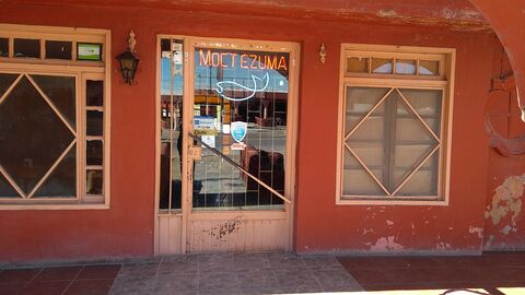 Moctezuma Restaurante de Pescados y Mariscos image 1