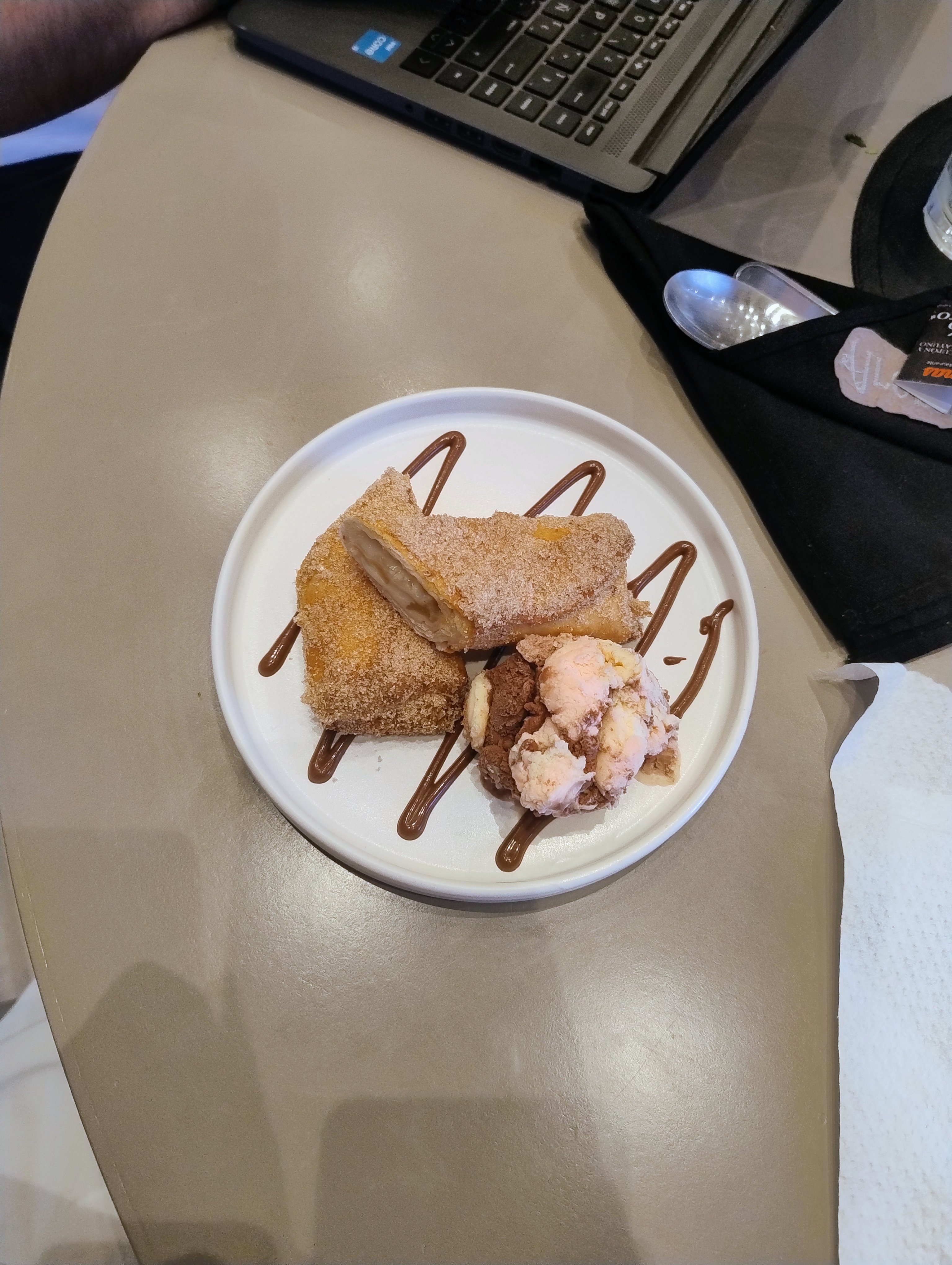 Aromas Restaurante By Downtown image 2